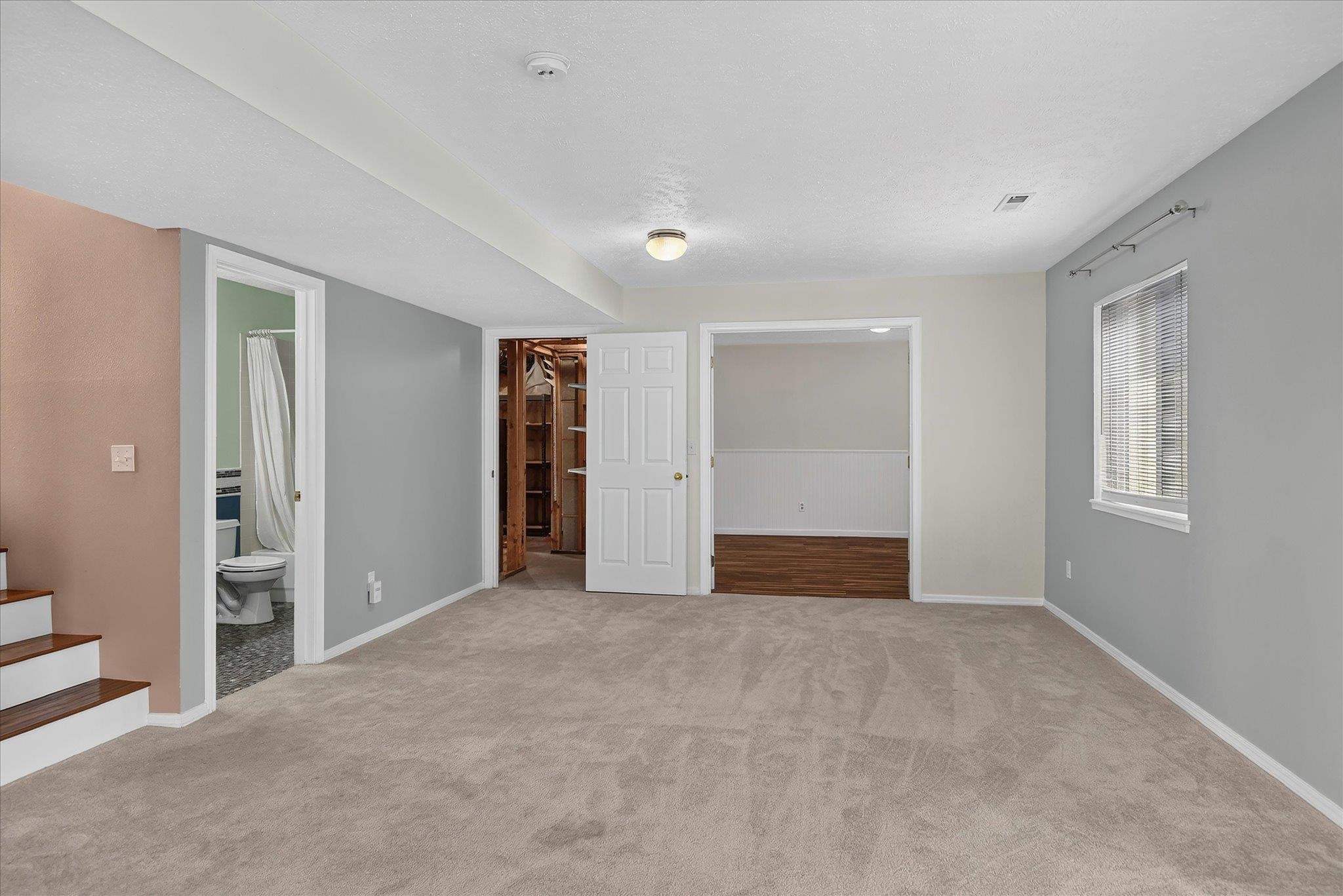 1021 N Drury Ct