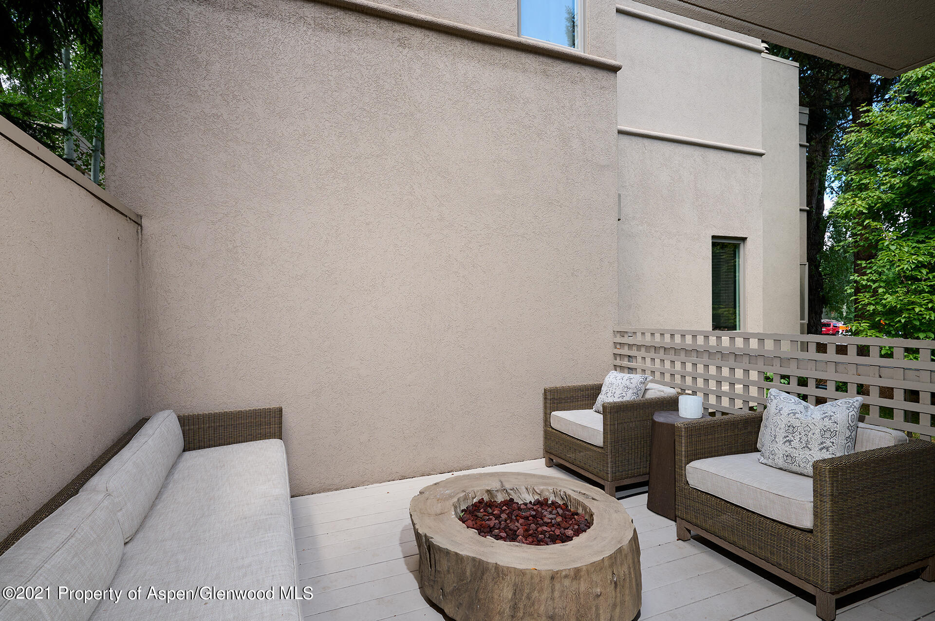 814 W Bleeker Street, C-2