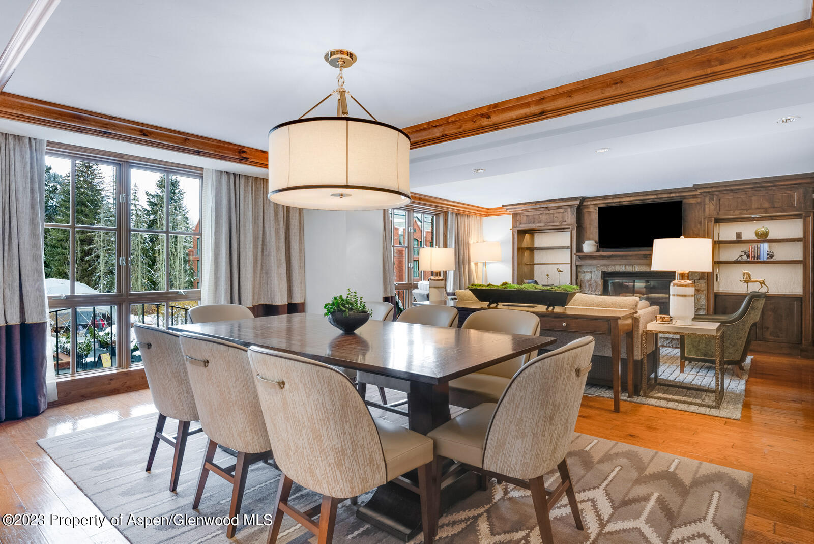 315 E Dean Street, B22/F2