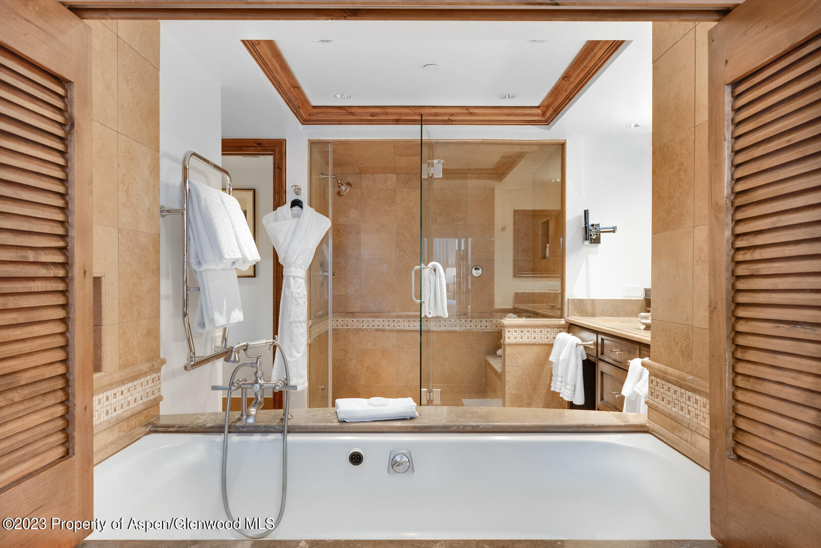 315 E Dean Street, B22/F2