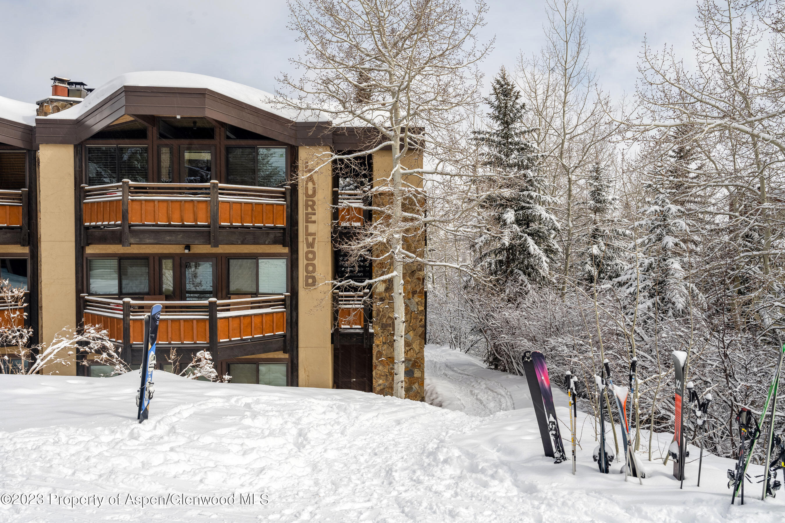 640 Carriage Way, #107