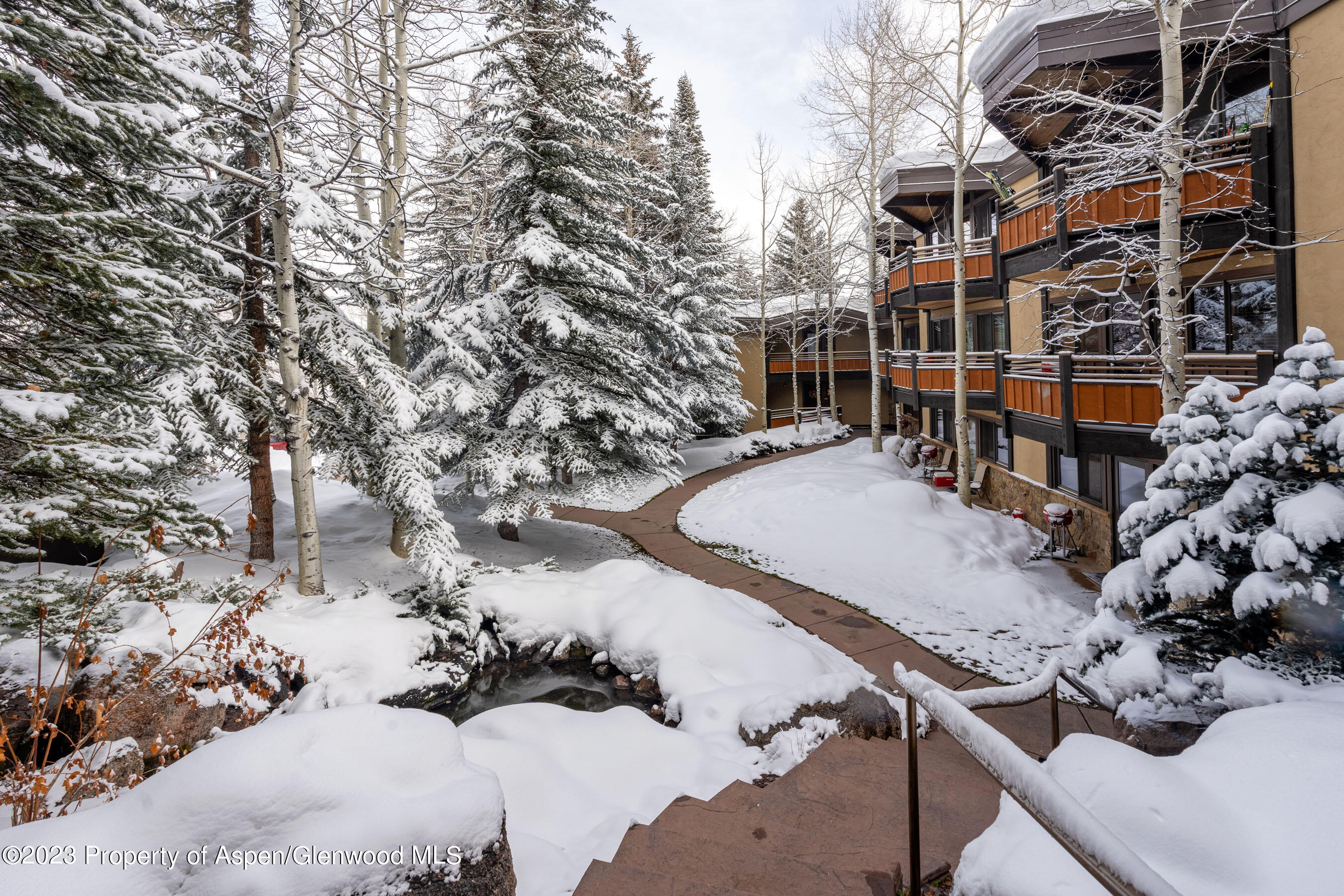 640 Carriage Way, #107