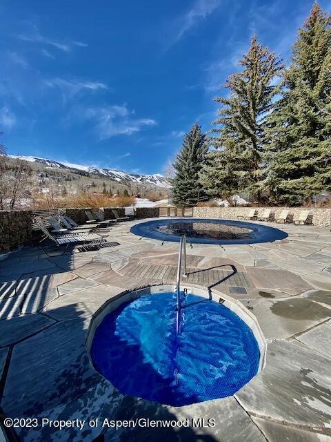 4000 Brush Creek Road, 2