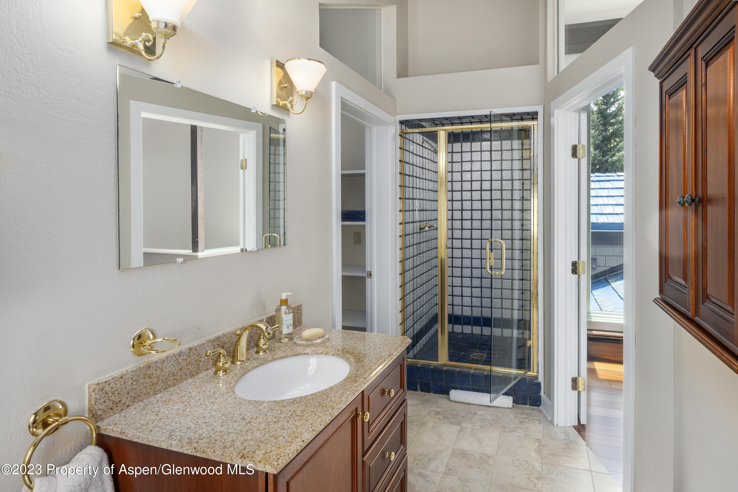 4000 Brush Creek Road, 2