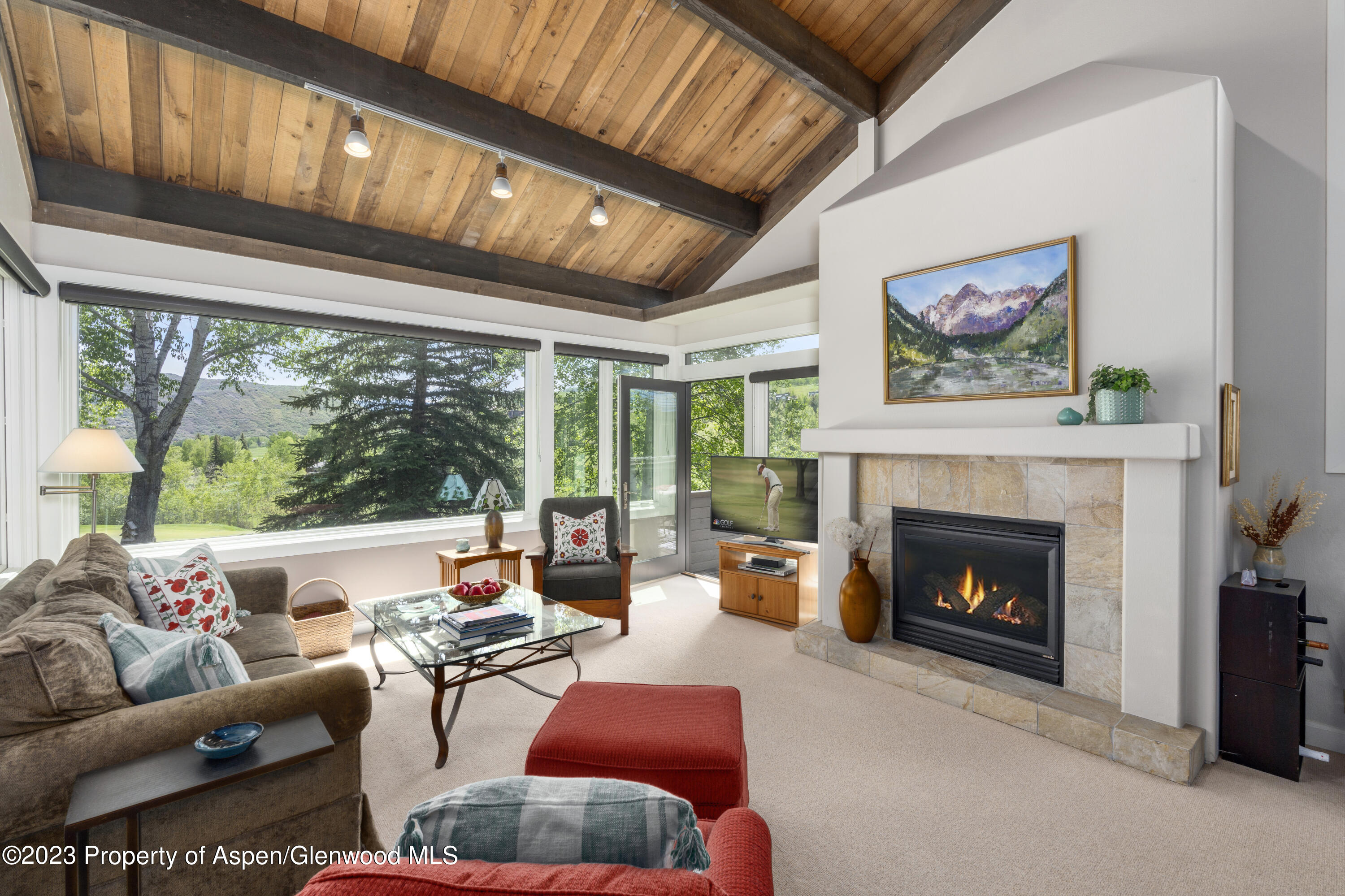 4000 Brush Creek Road, 2