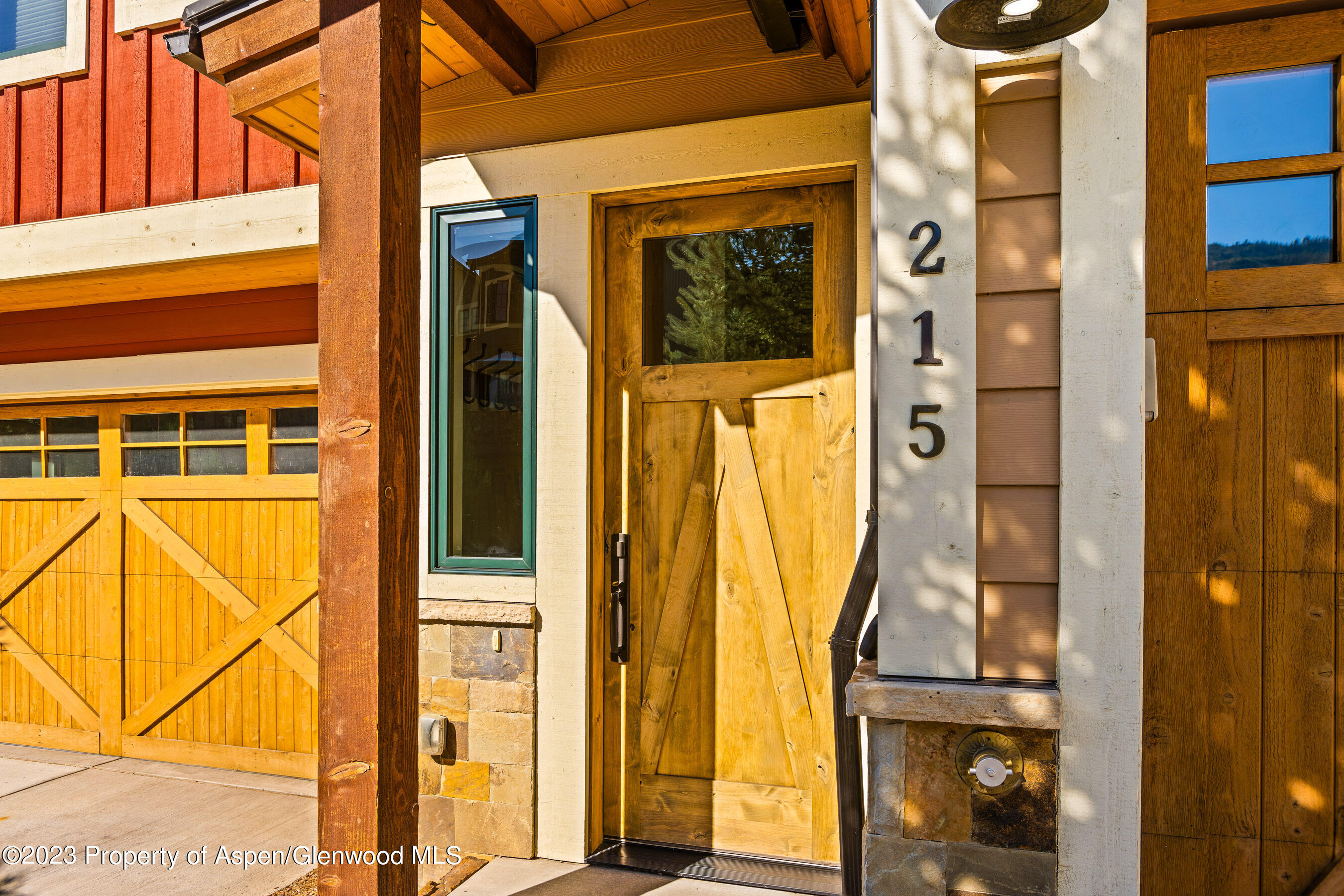 215 Overlook