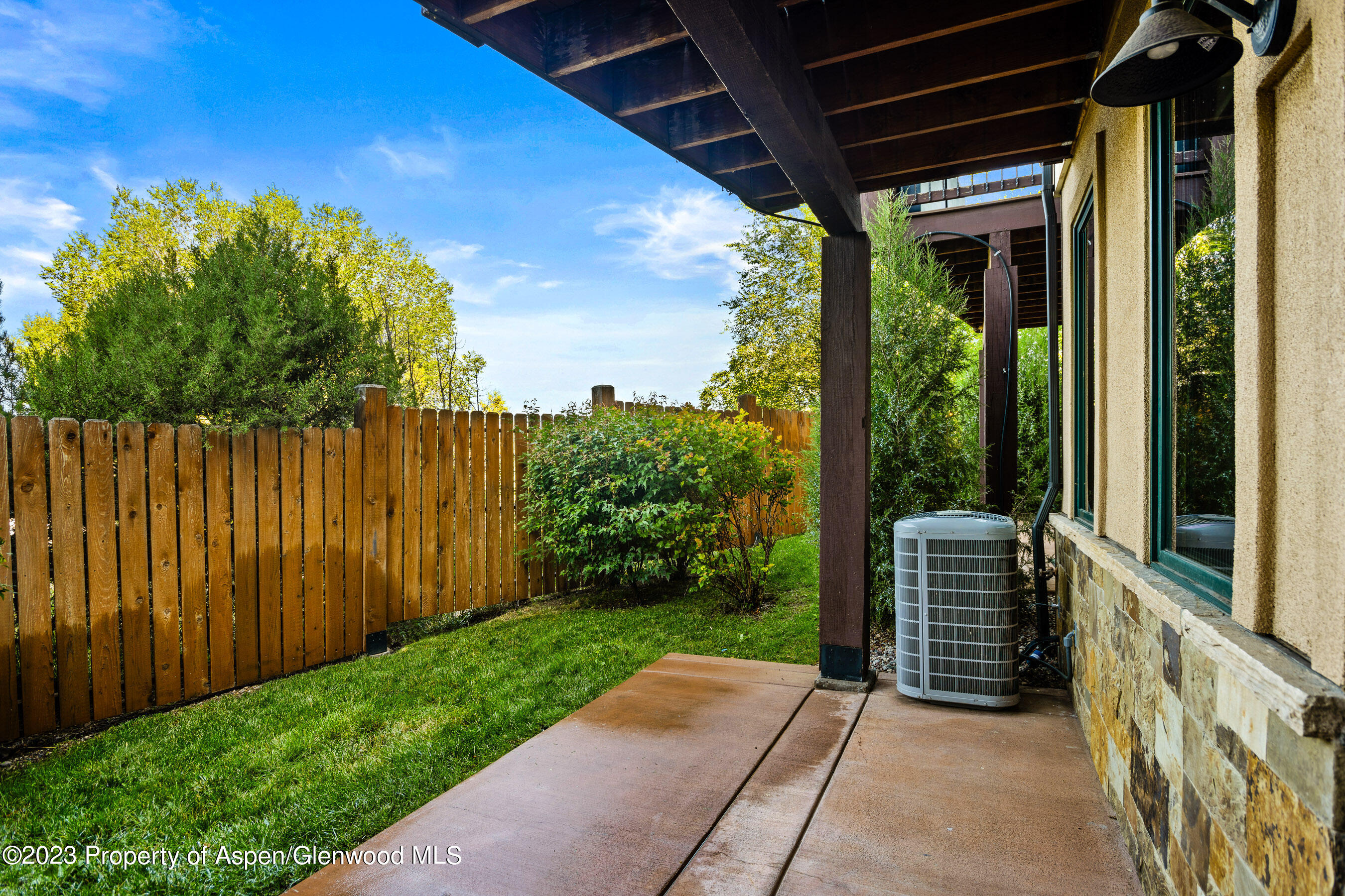215 Overlook