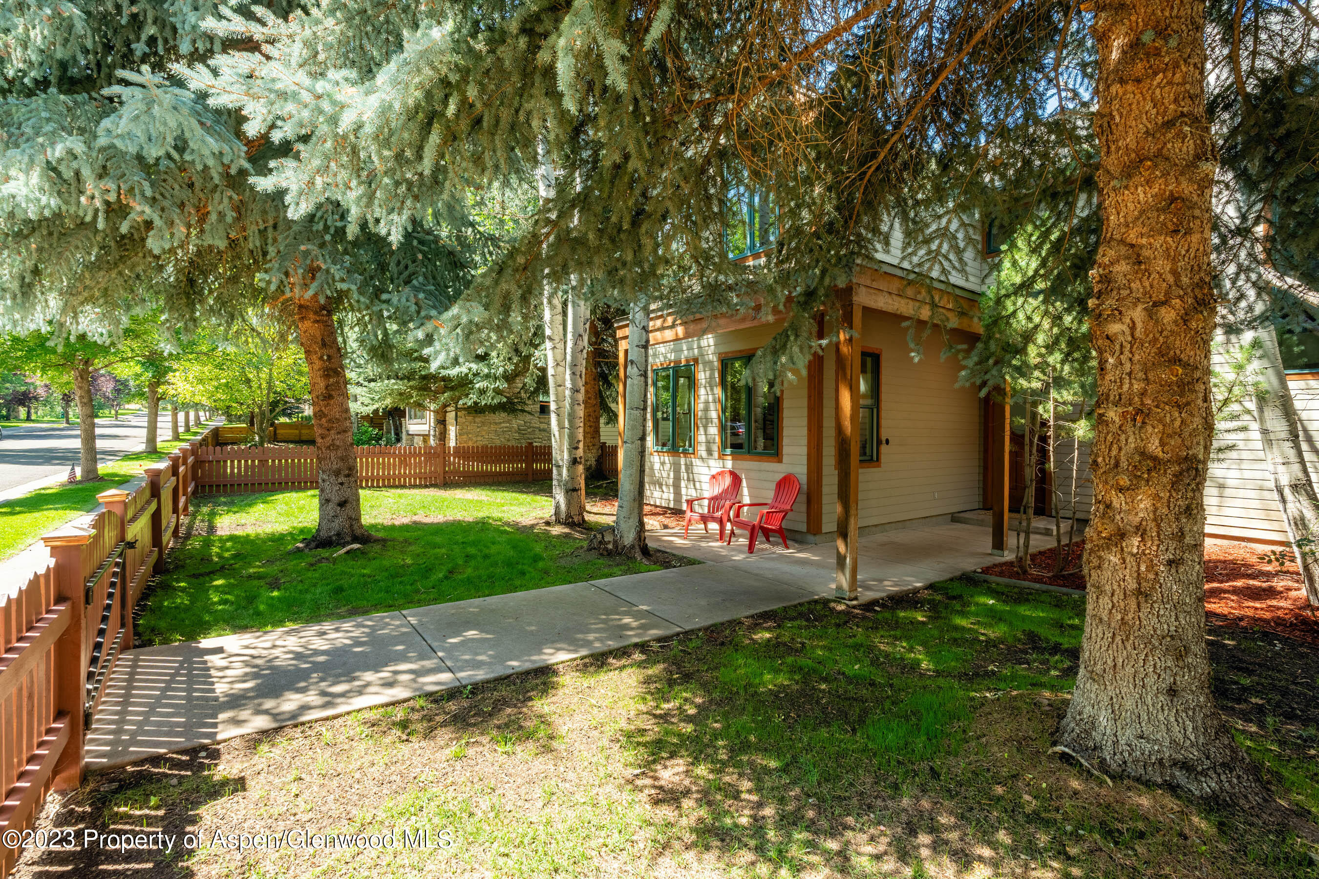 304 Summerset Lane, Unit A