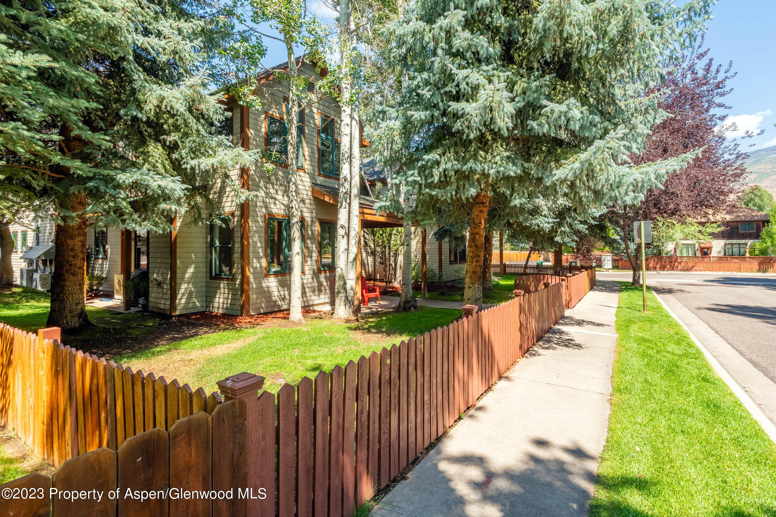 304 Summerset Lane, Unit A