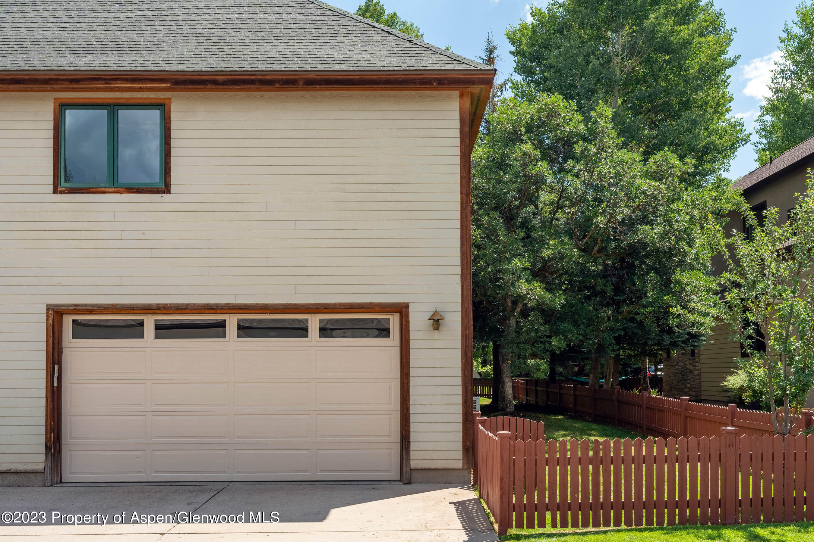304 Summerset Lane, Unit A