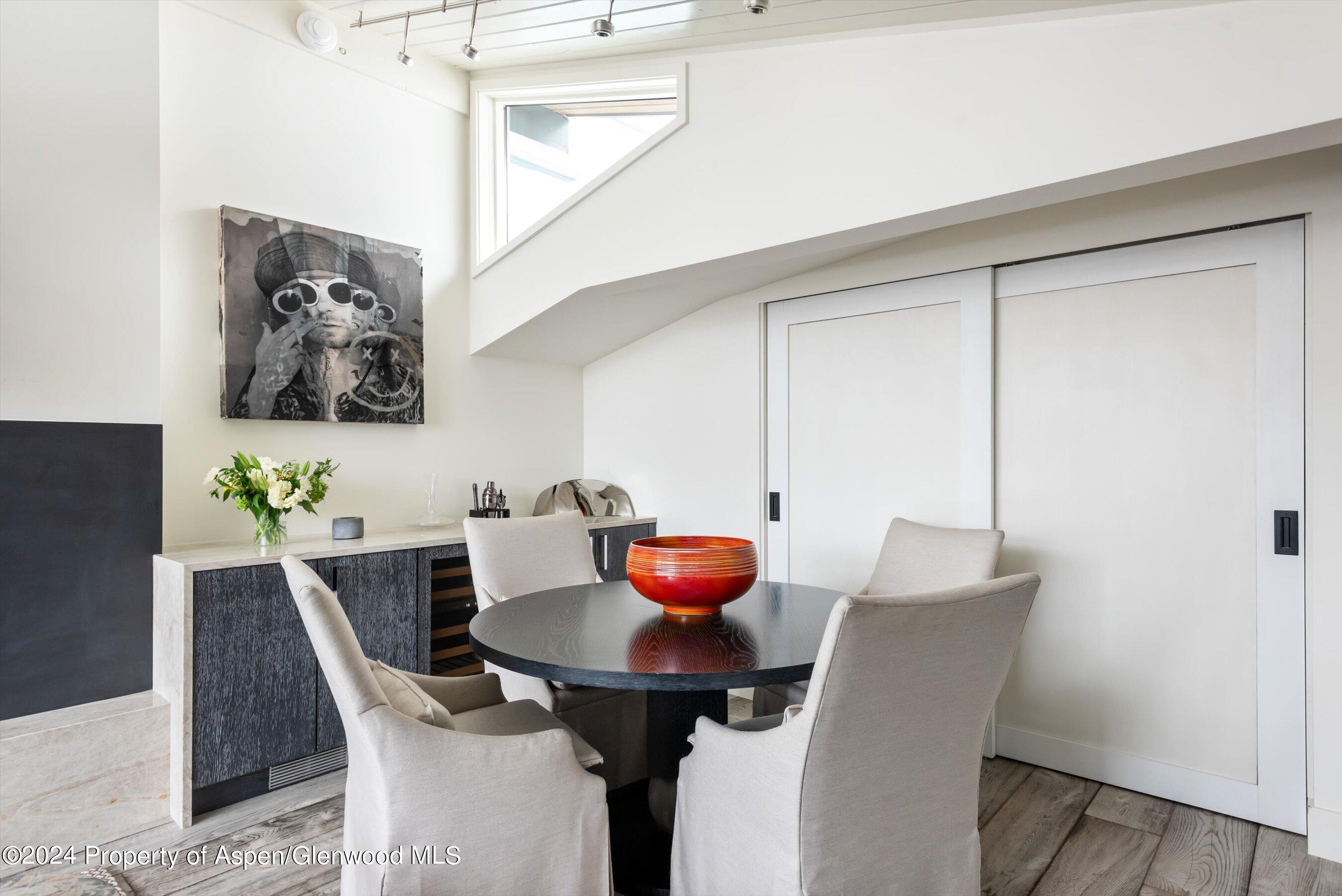 1001 E Cooper Avenue, 2