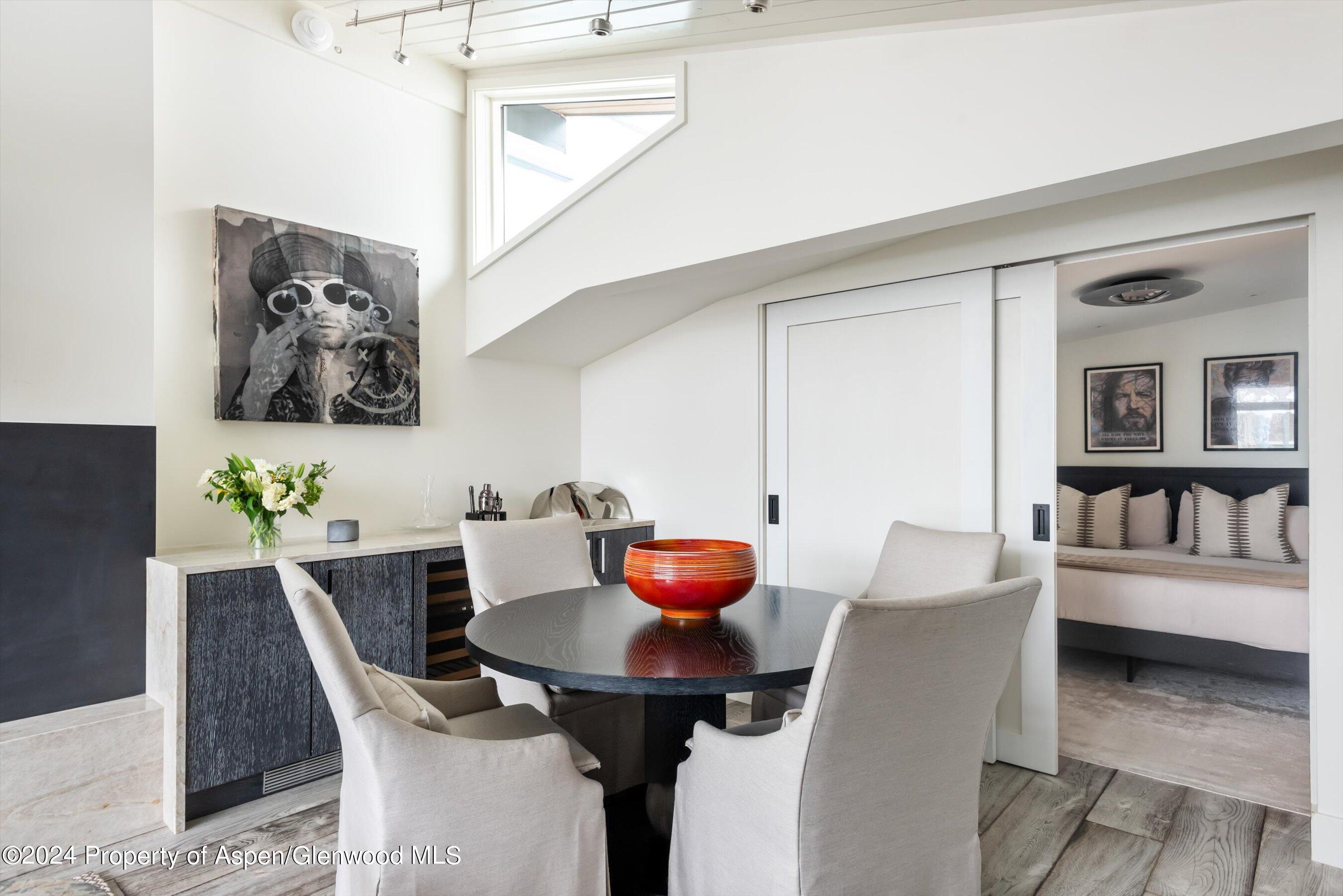 1001 E Cooper Avenue, 2