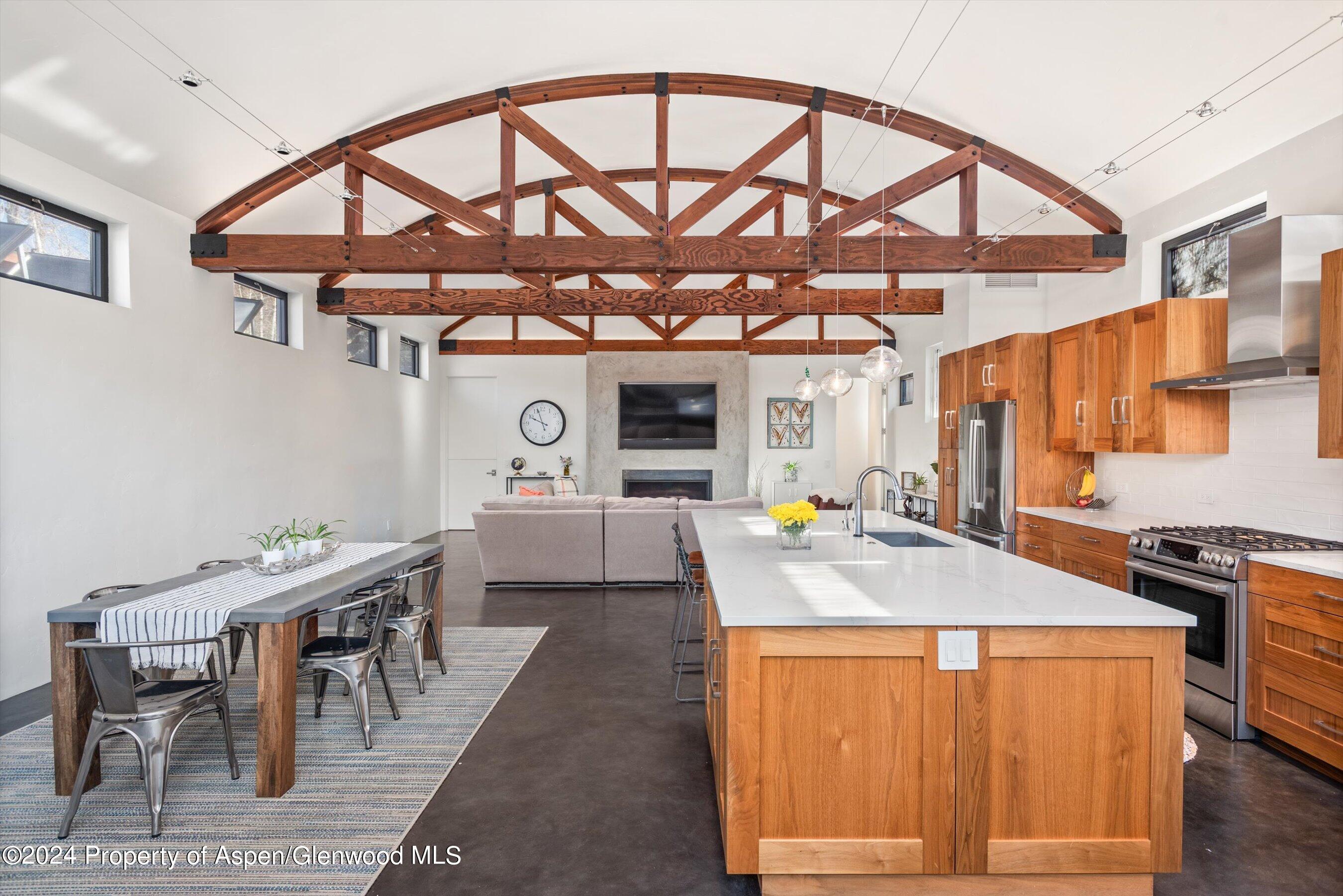 225 Cottonwood Lane