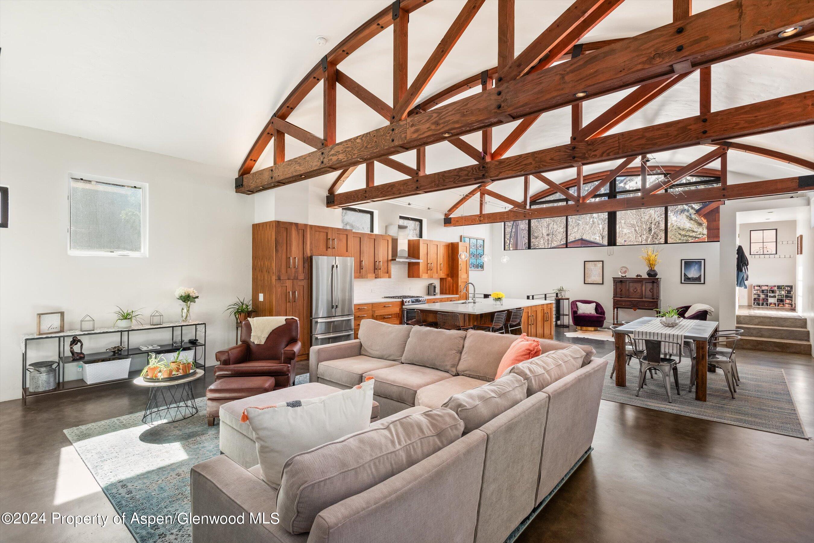 225 Cottonwood Lane