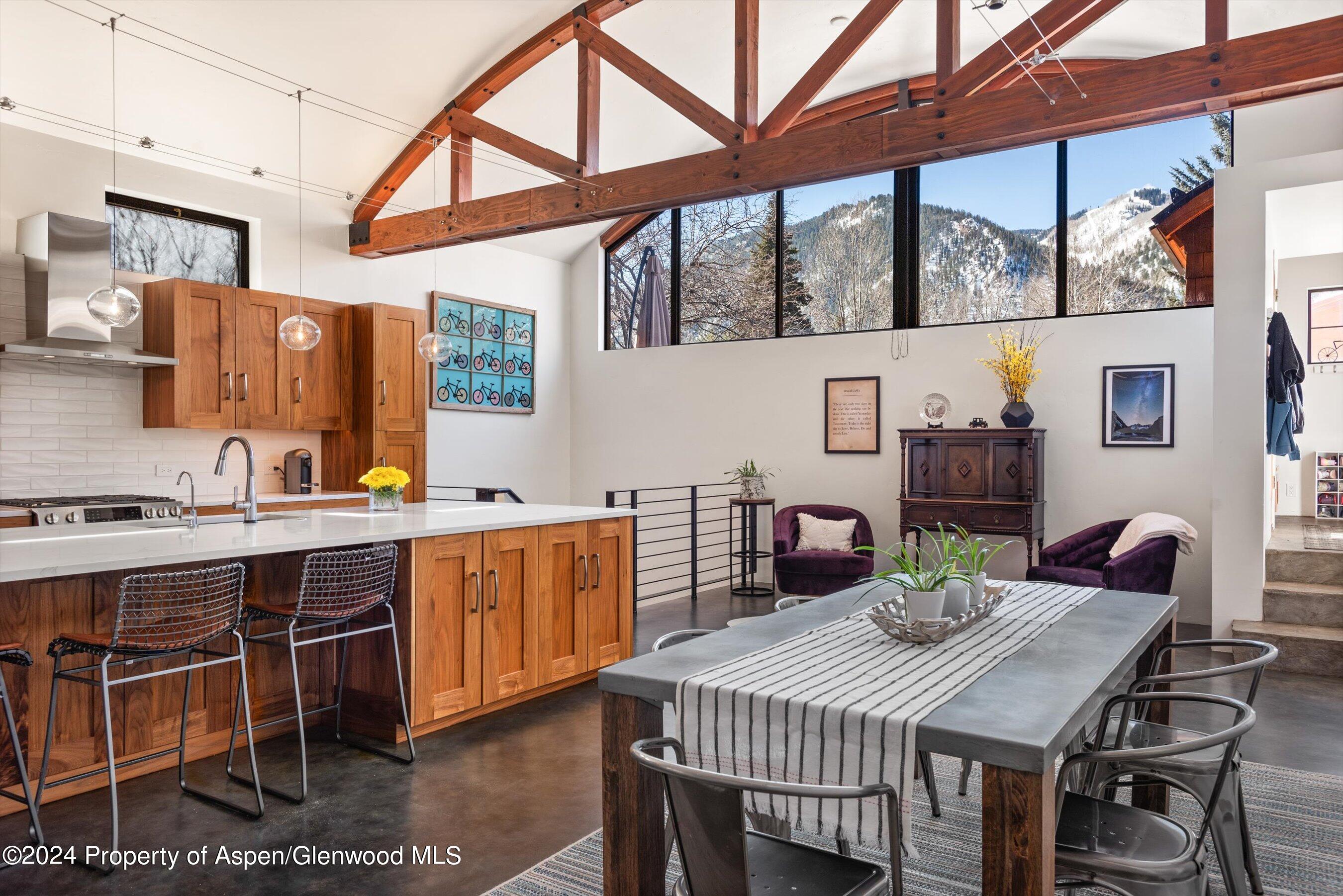 225 Cottonwood Lane