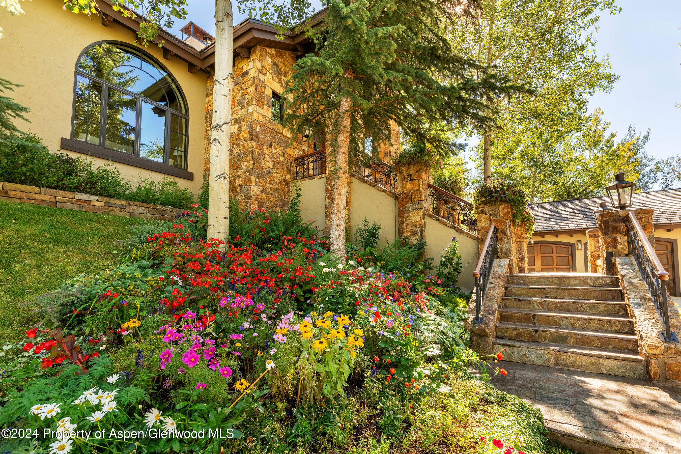 1277 FARAWAY Road