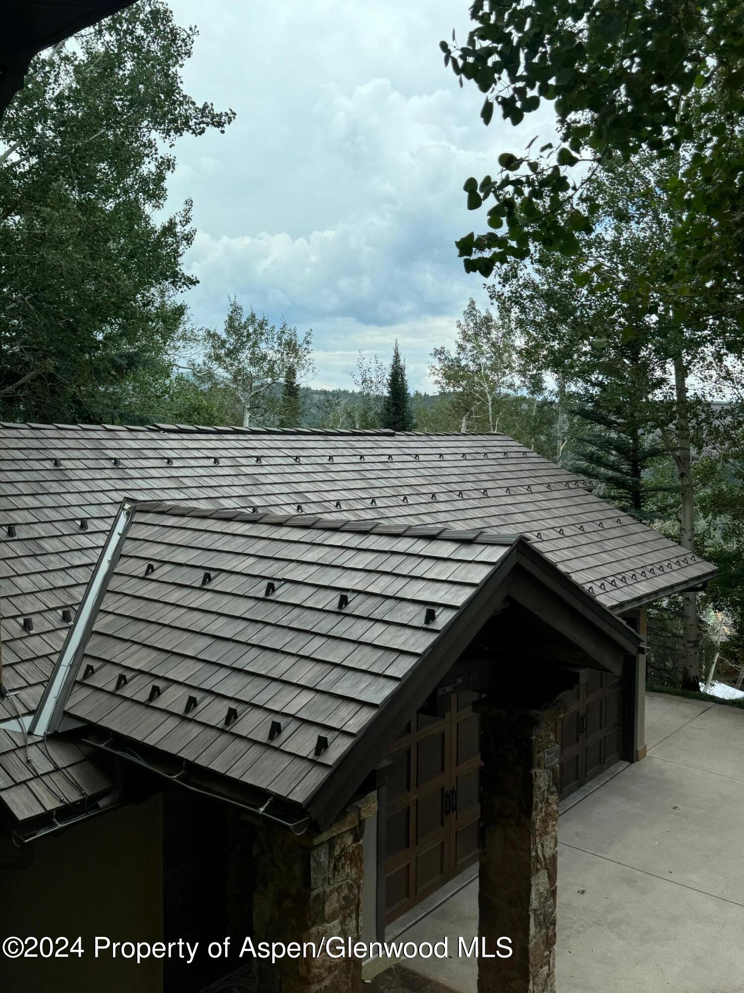 1277 FARAWAY Road
