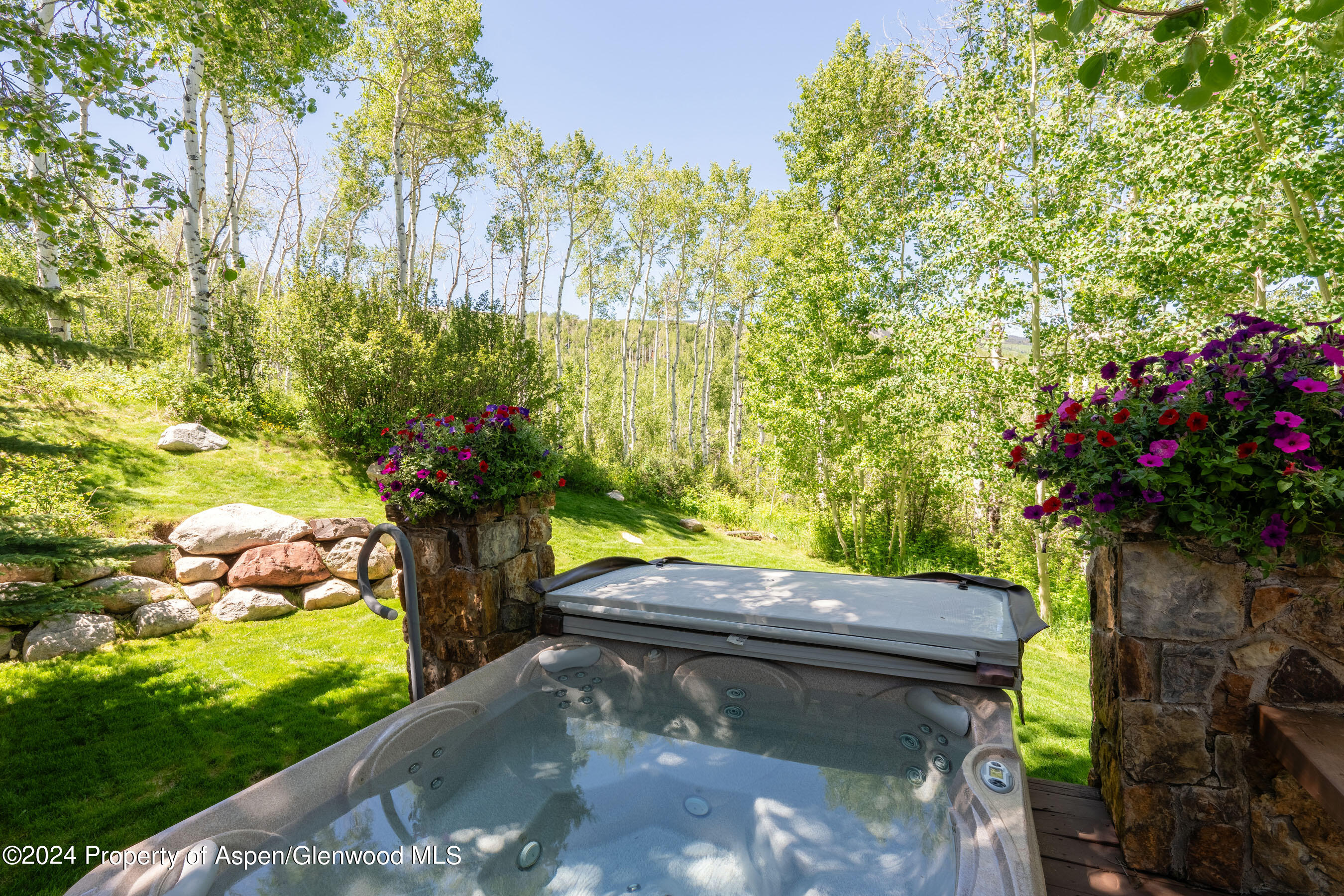 1277 FARAWAY Road