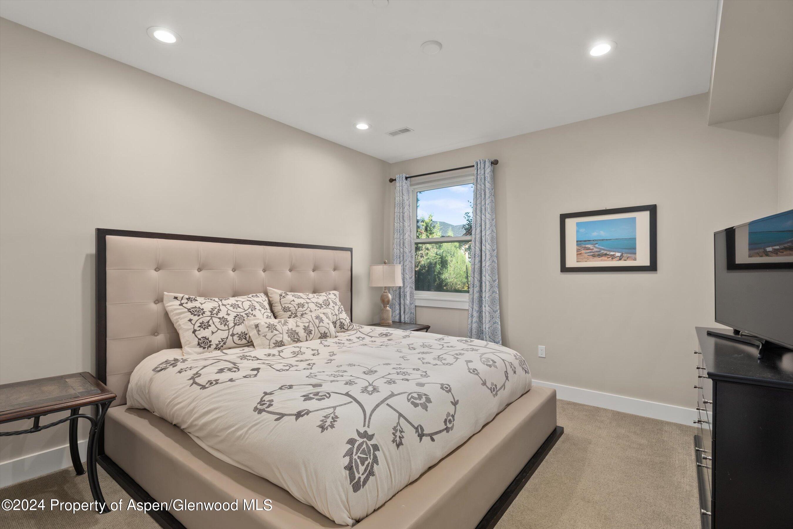250 Overlook Ridge, #250