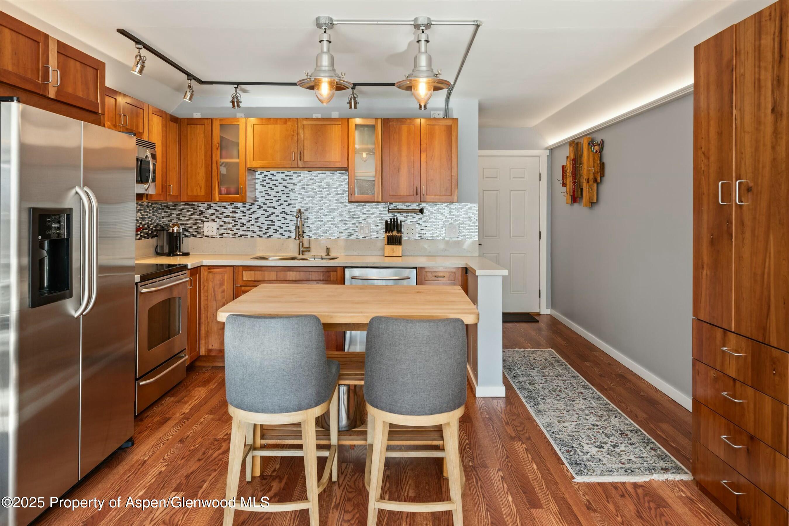 1047 Vine Street, Aspen