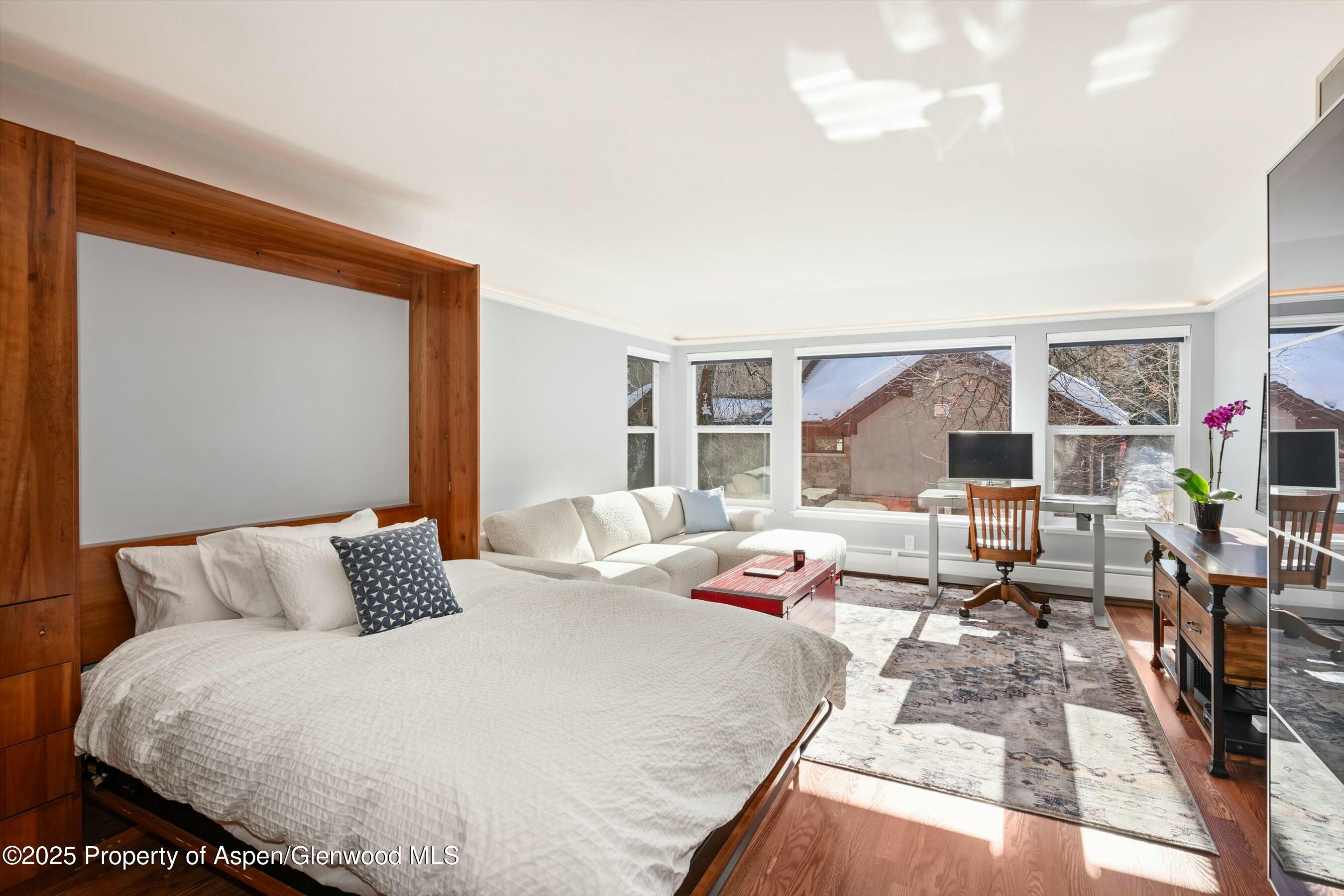 1047 Vine Street, Aspen