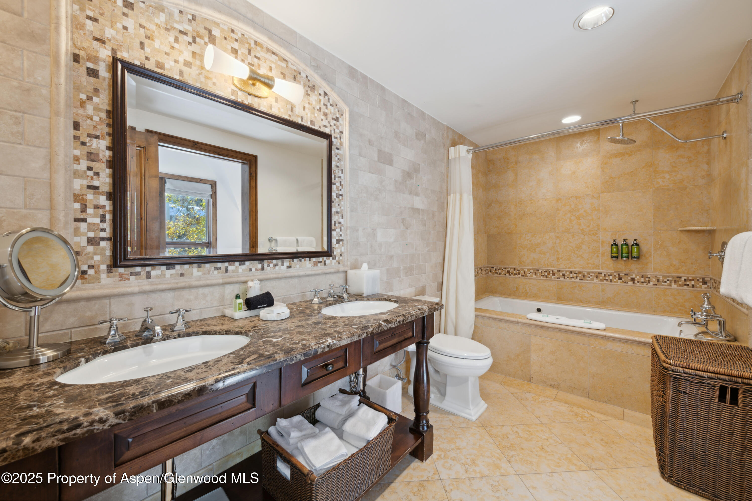 415 E Dean Street Unit 32- wk 6