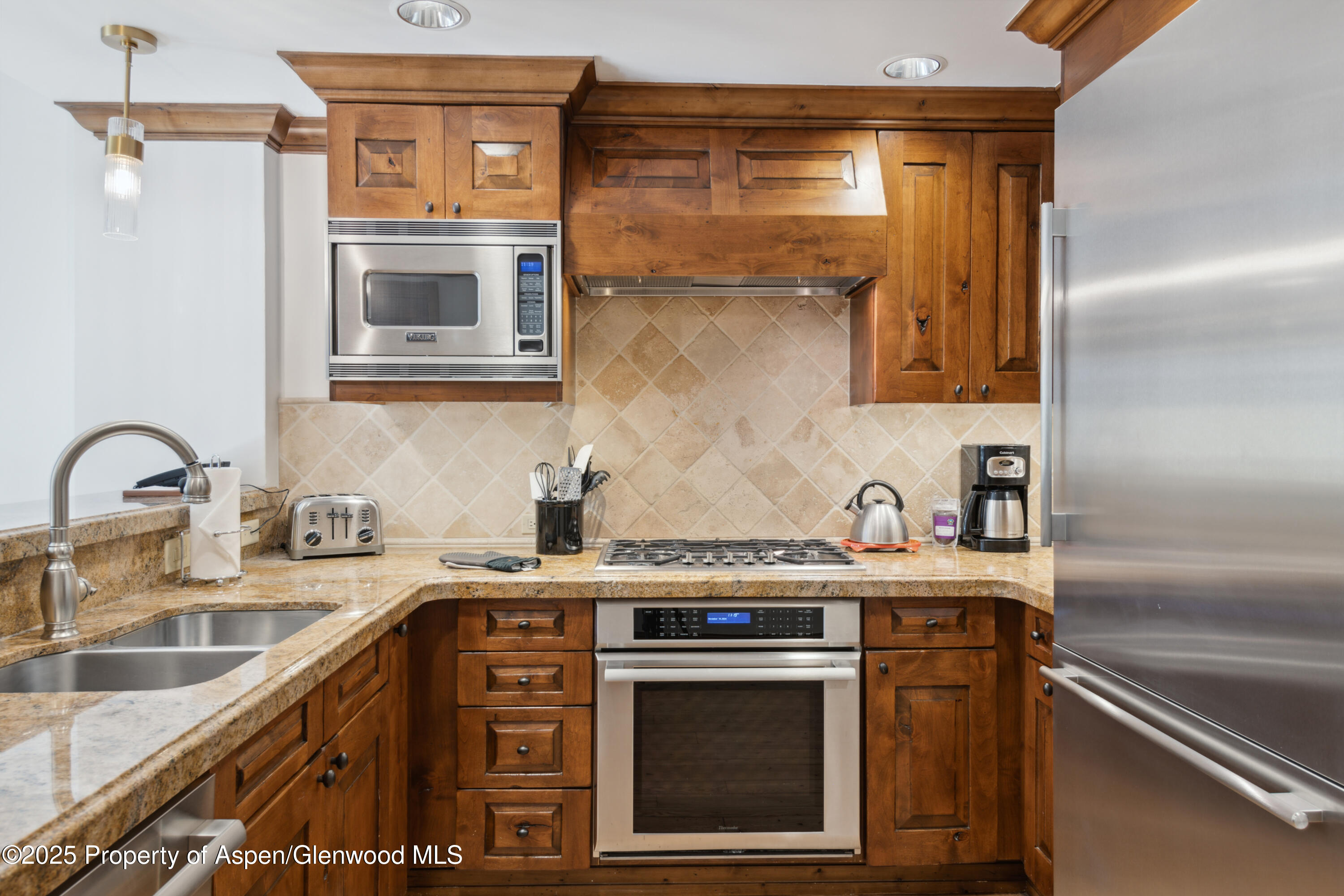 415 E Dean Street Unit 32- wk 6