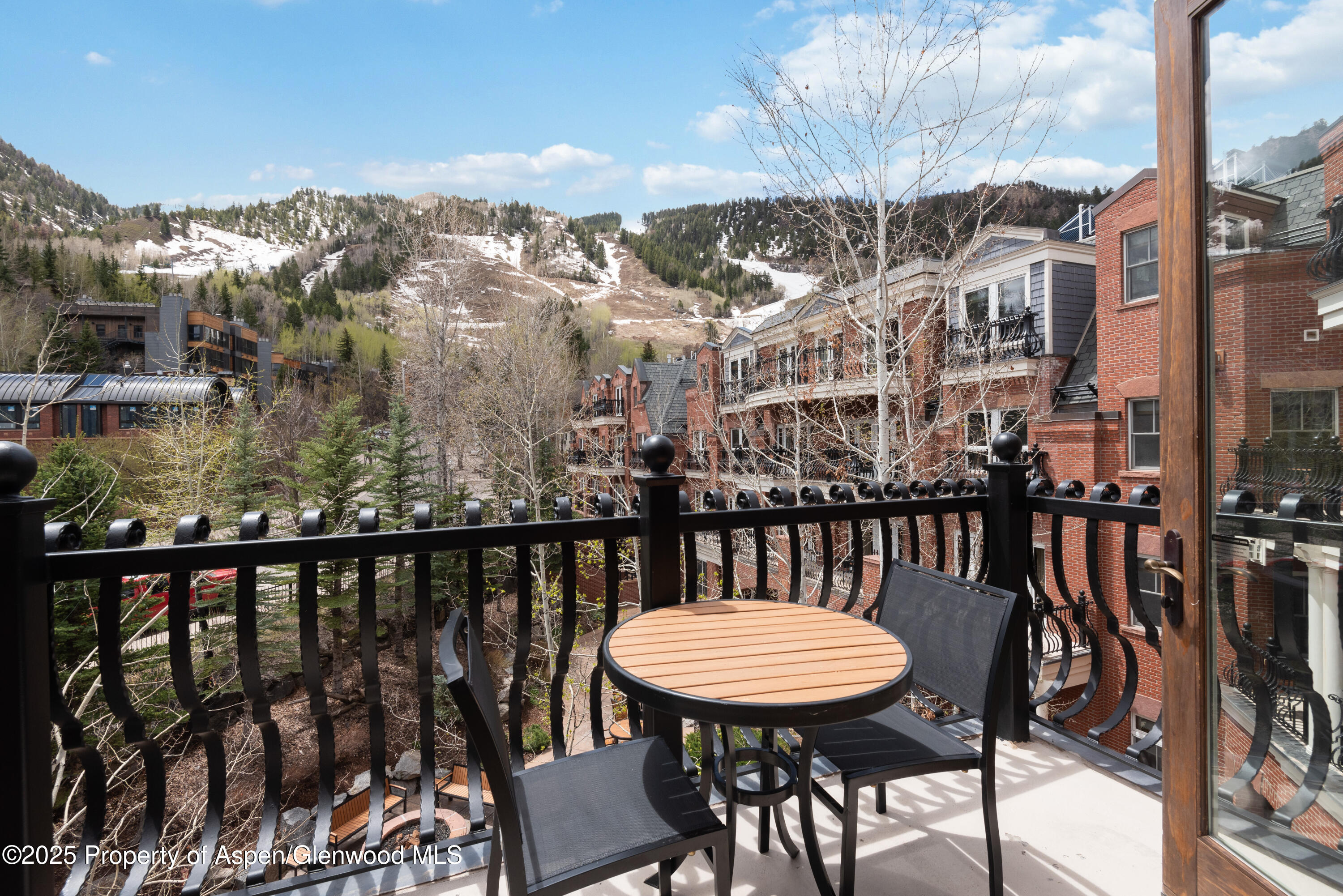 415 E Dean Street Unit 32- wk 6