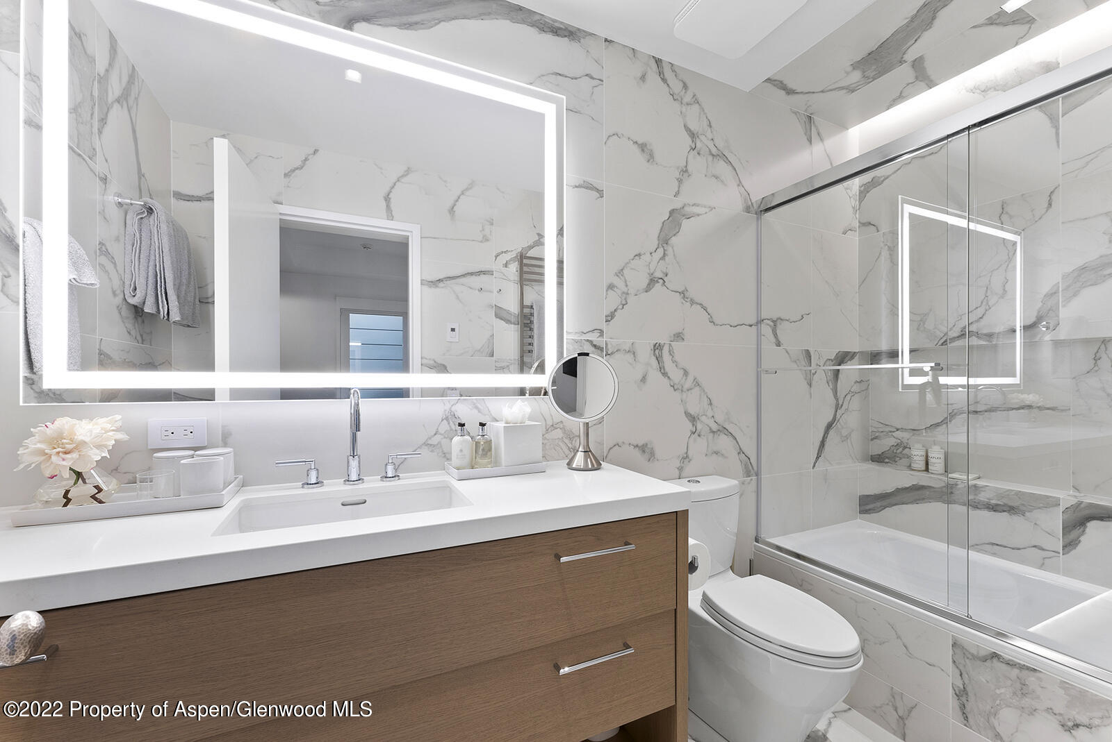 508 E Cooper Avenue, Unit 201