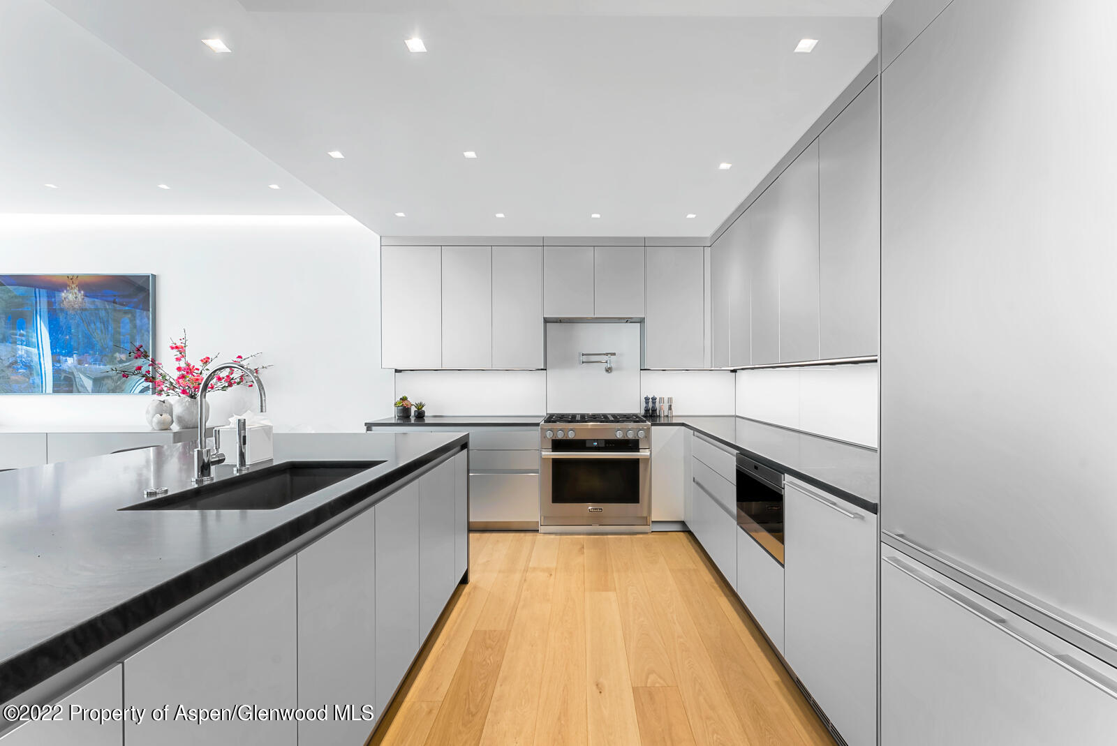 508 E Cooper Avenue, Unit 201