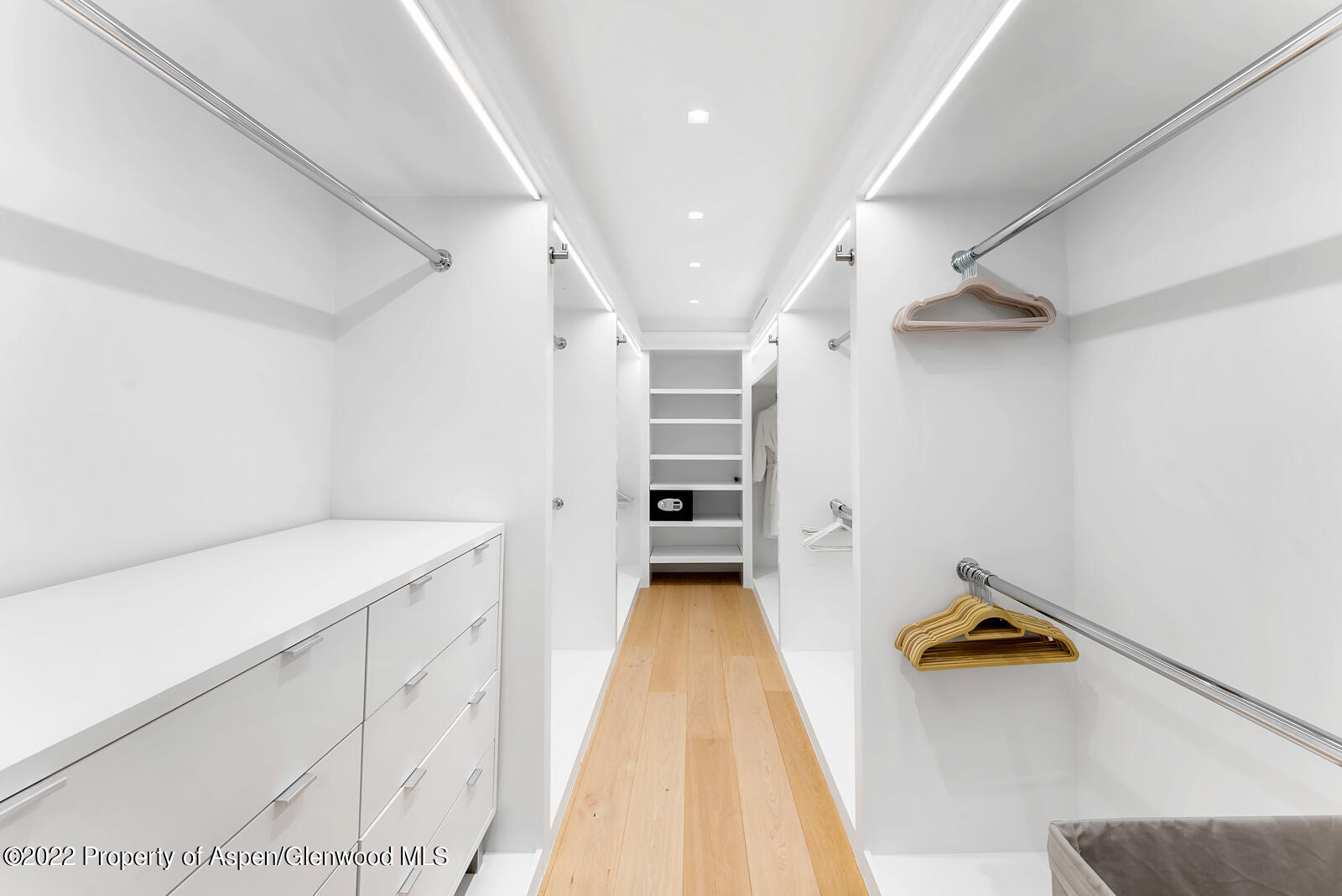 508 E Cooper Avenue, Unit 201