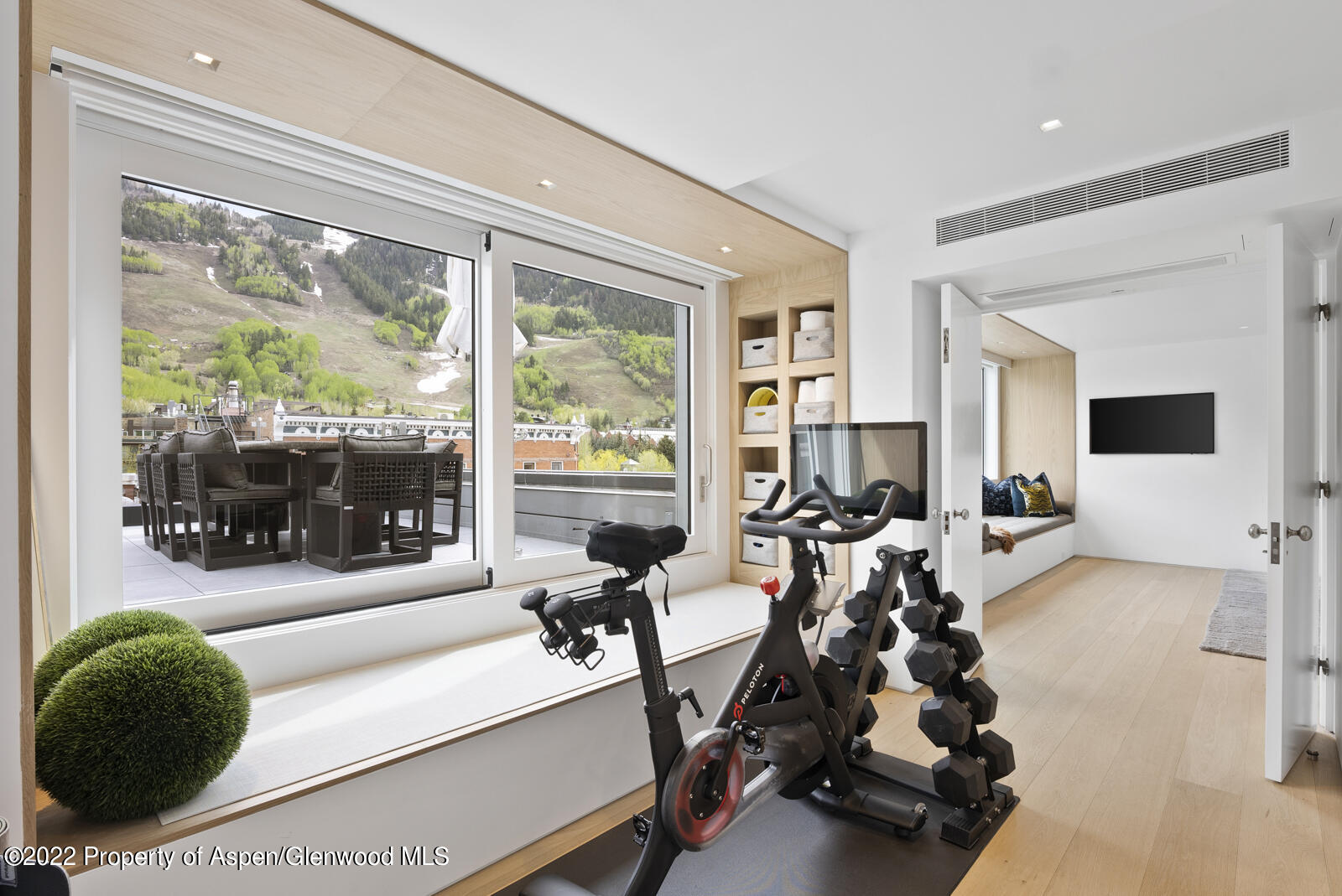 508 E Cooper Avenue, Unit 201
