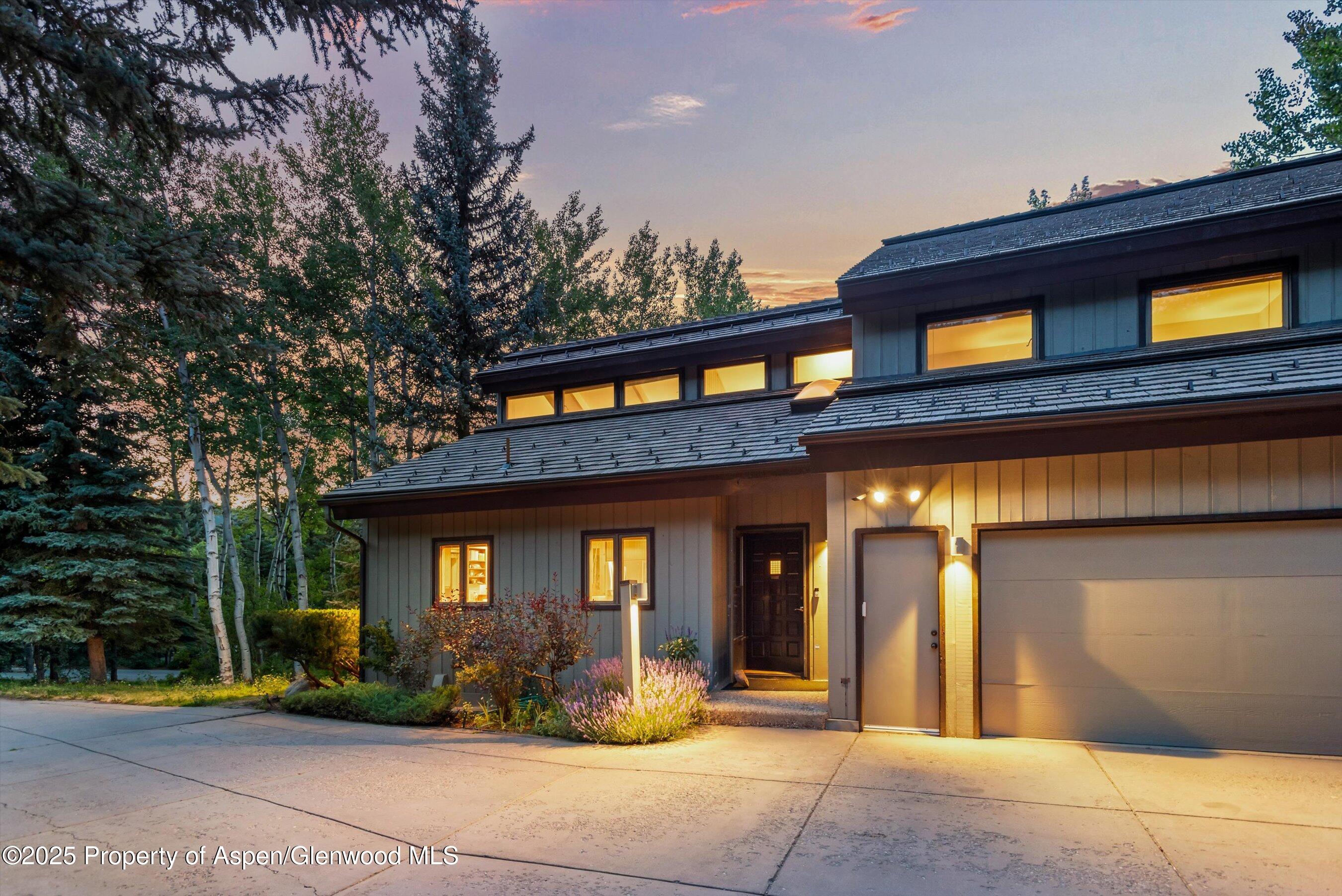 28 Larkspur Lane