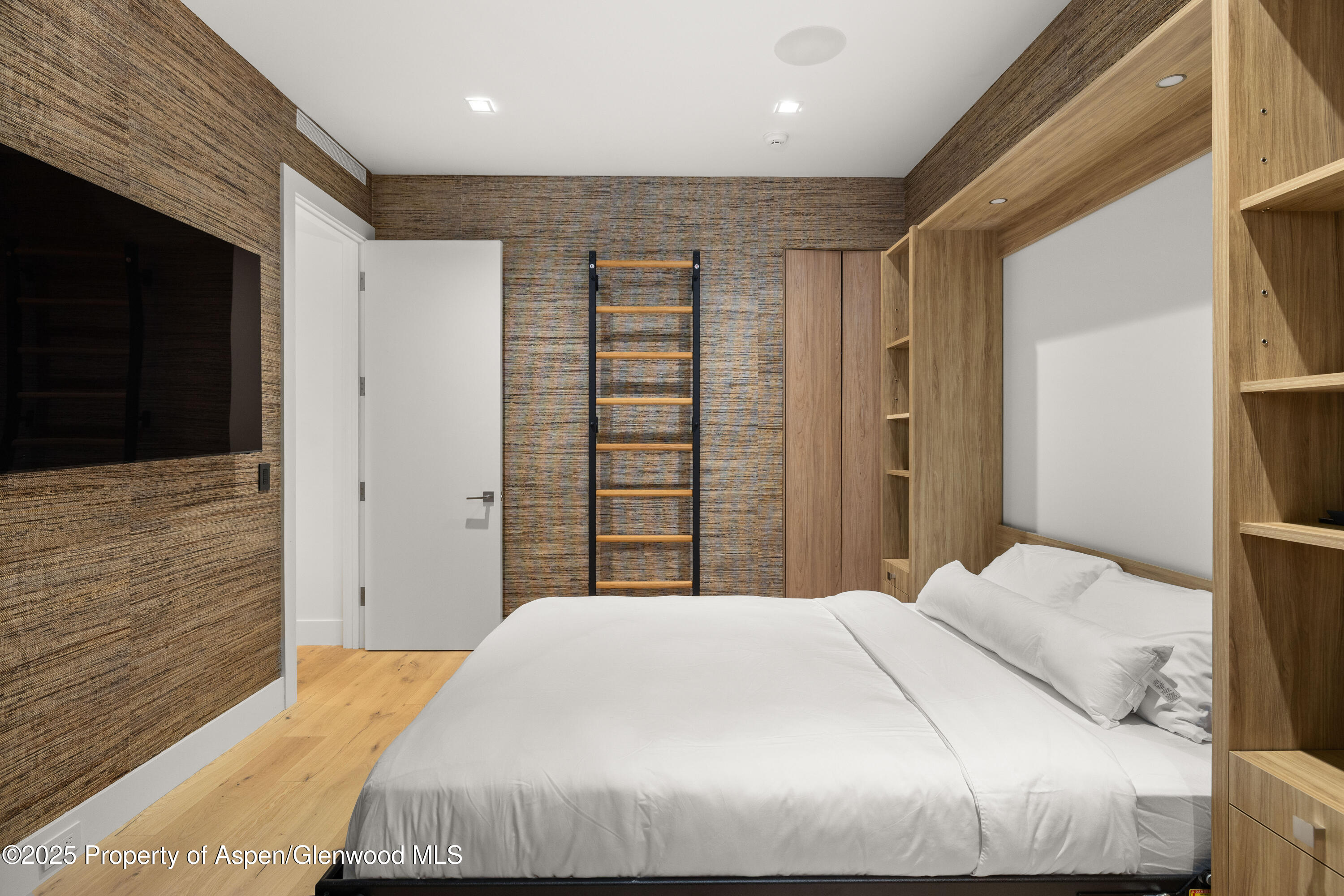 219 W Bleeker Street