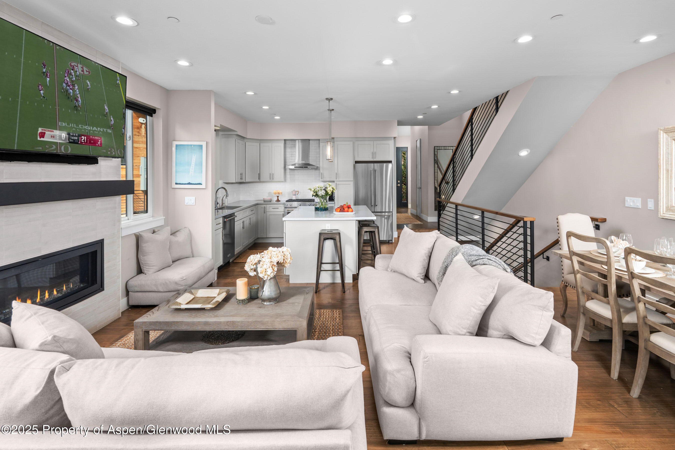 250 Overlook Ridge, 250, Basalt Unit: 250