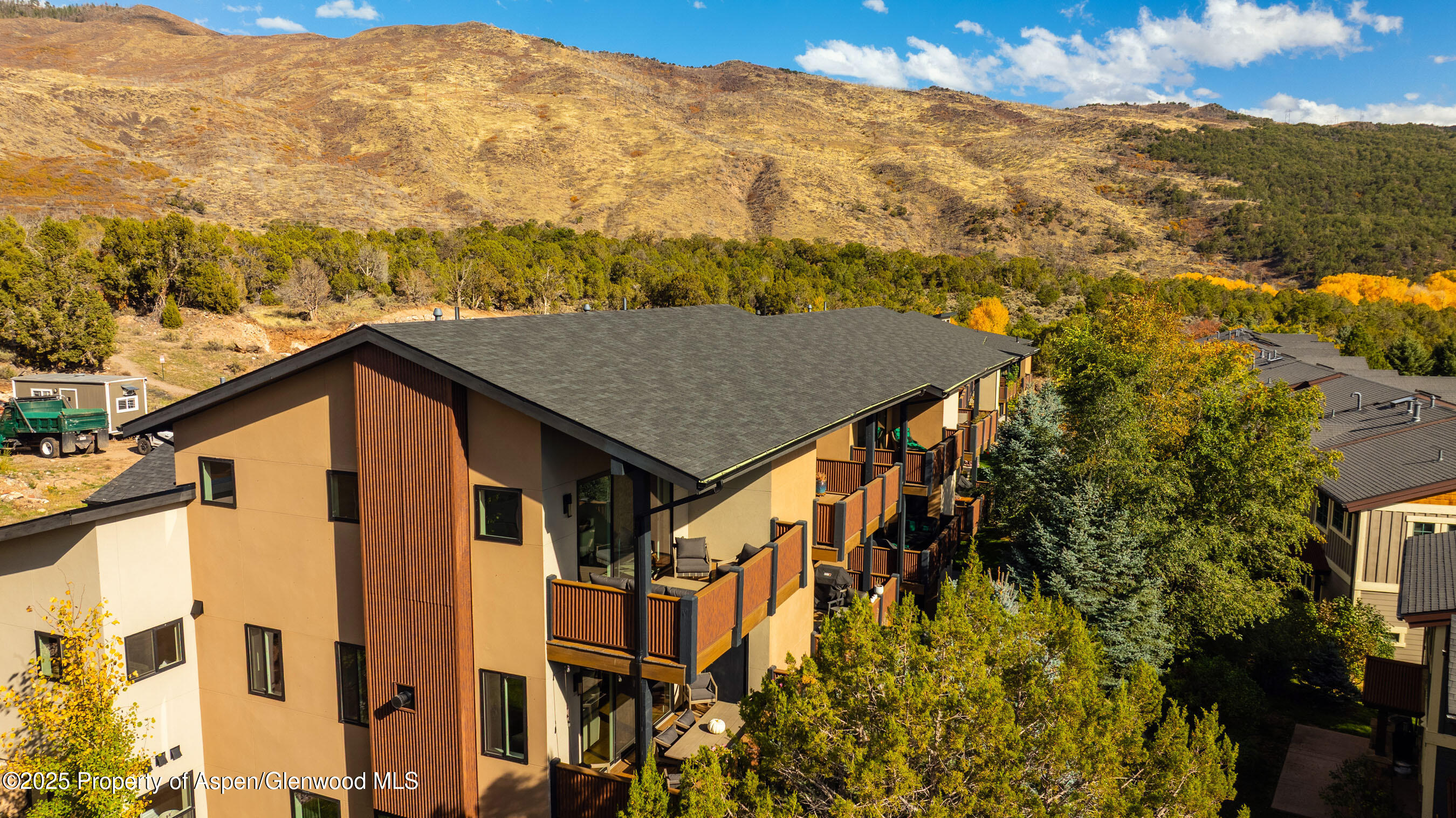 250 Overlook Ridge, 250, Basalt Unit: 250