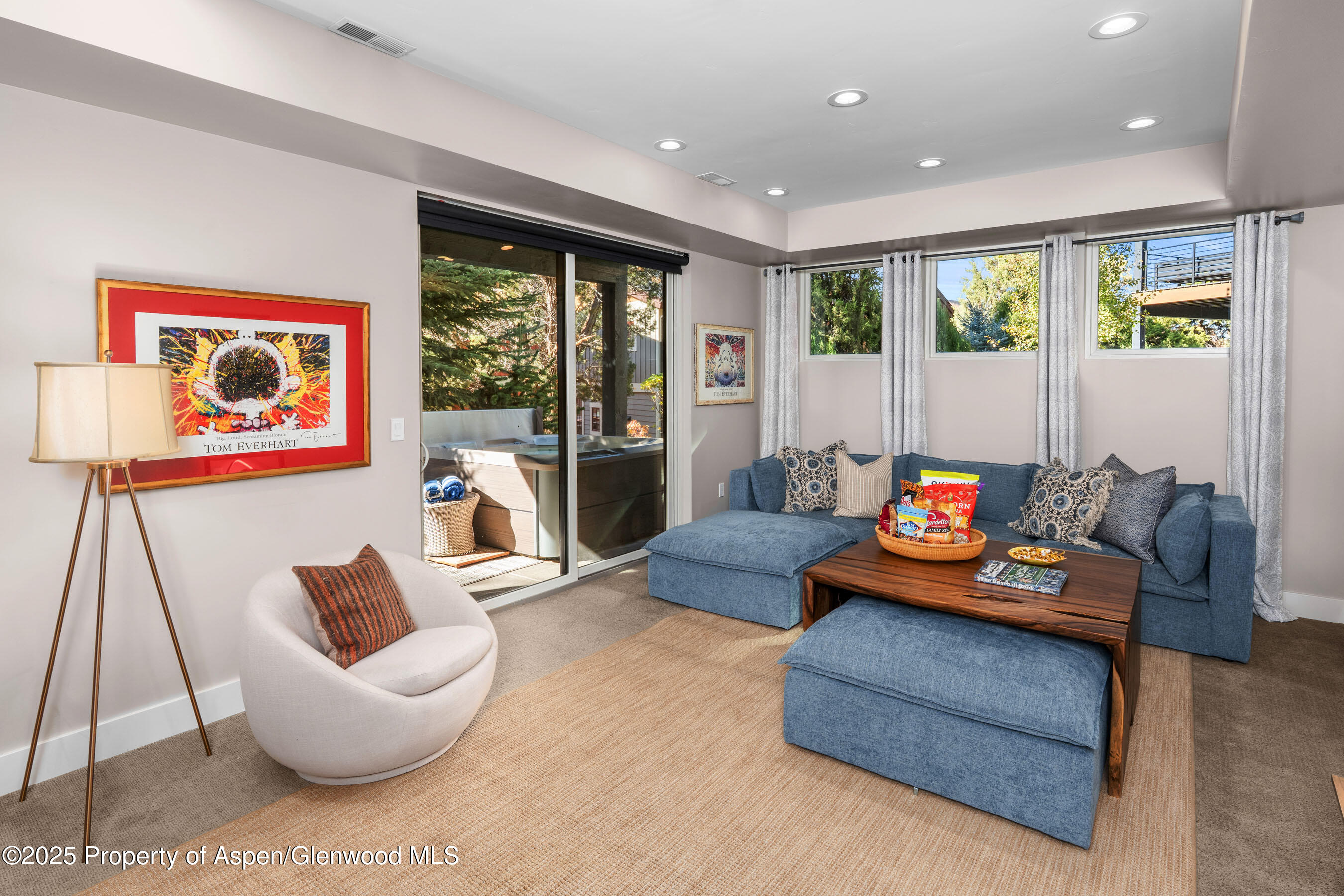 250 Overlook Ridge, 250, Basalt Unit: 250