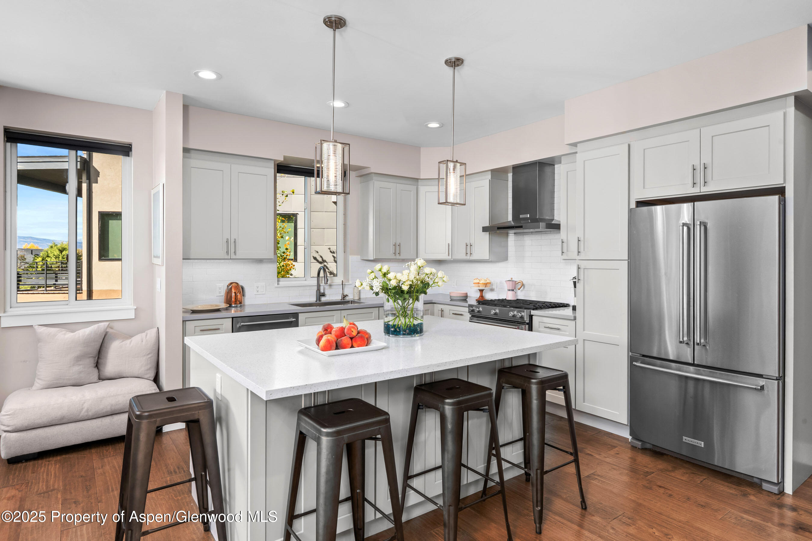 250 Overlook Ridge, 250, Basalt Unit: 250