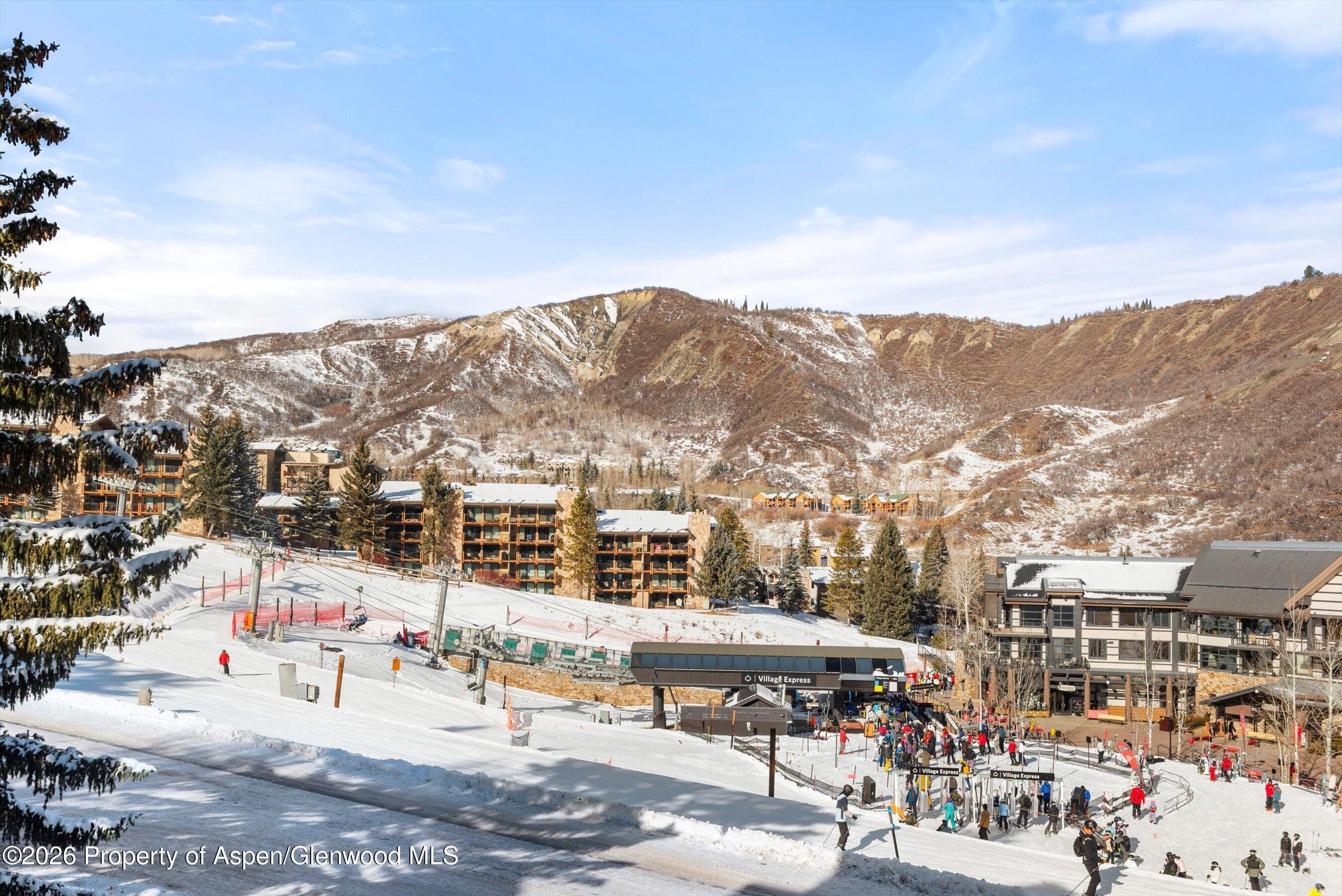 400 Wood Road D-1206