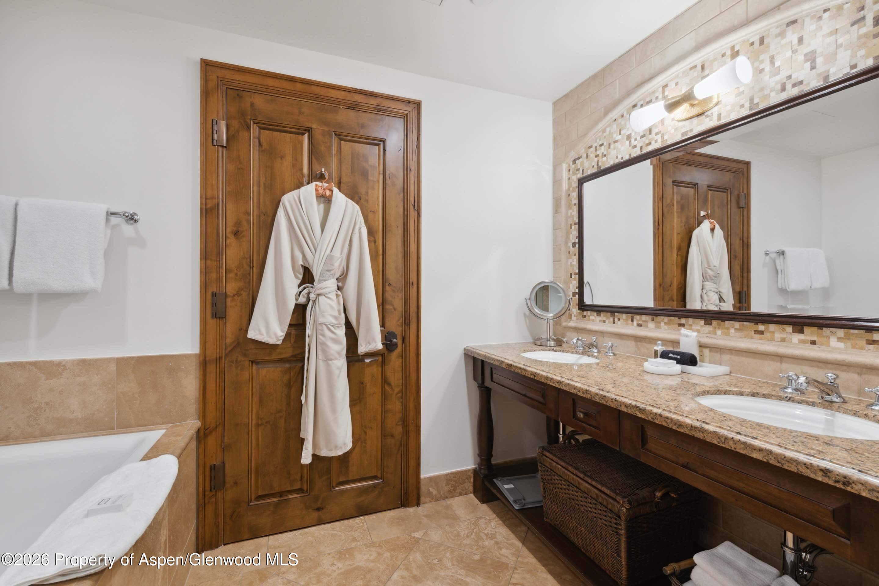 415 E Dean Street 23a, Week 8