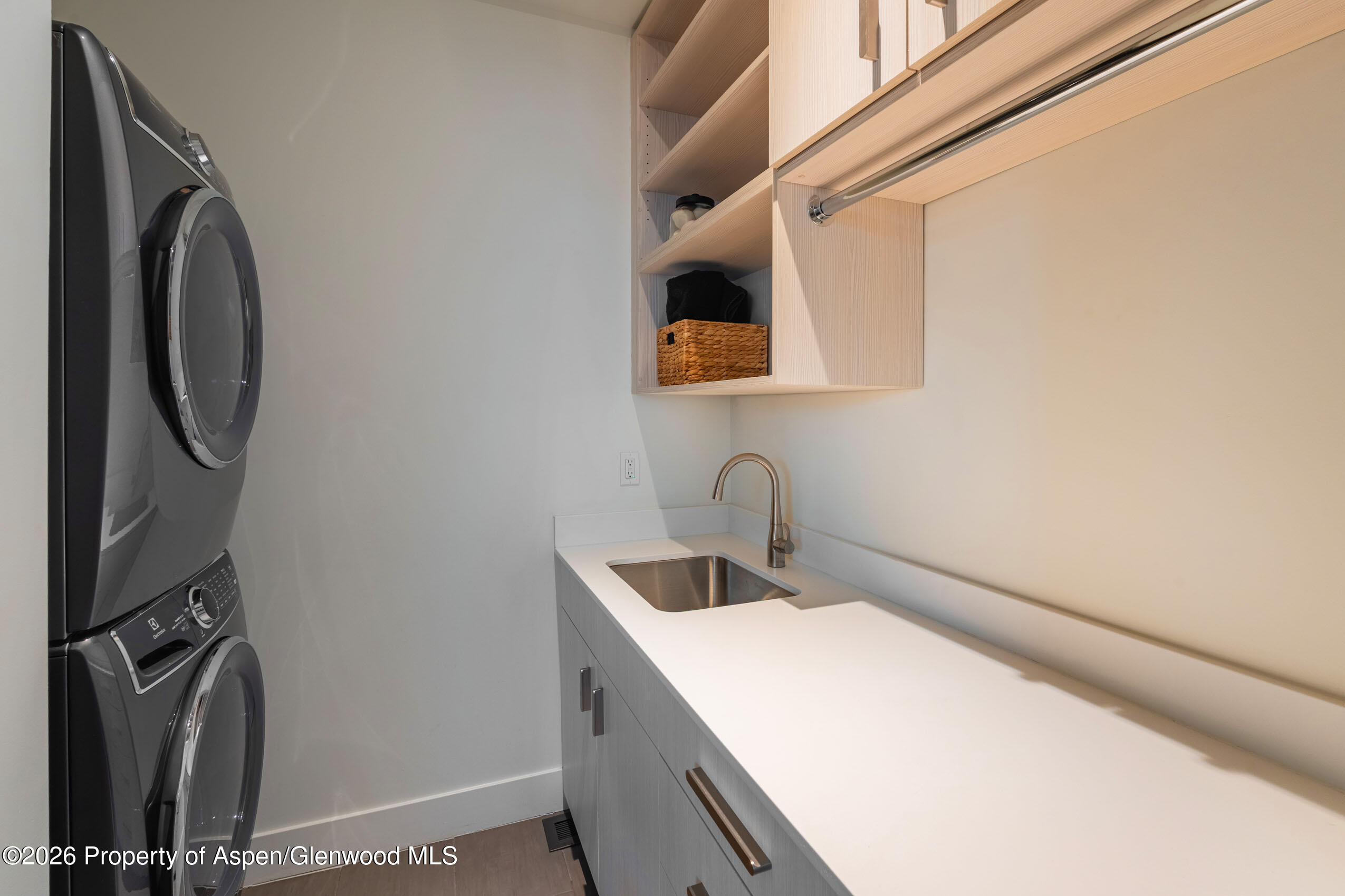 22856 Two Rivers Road