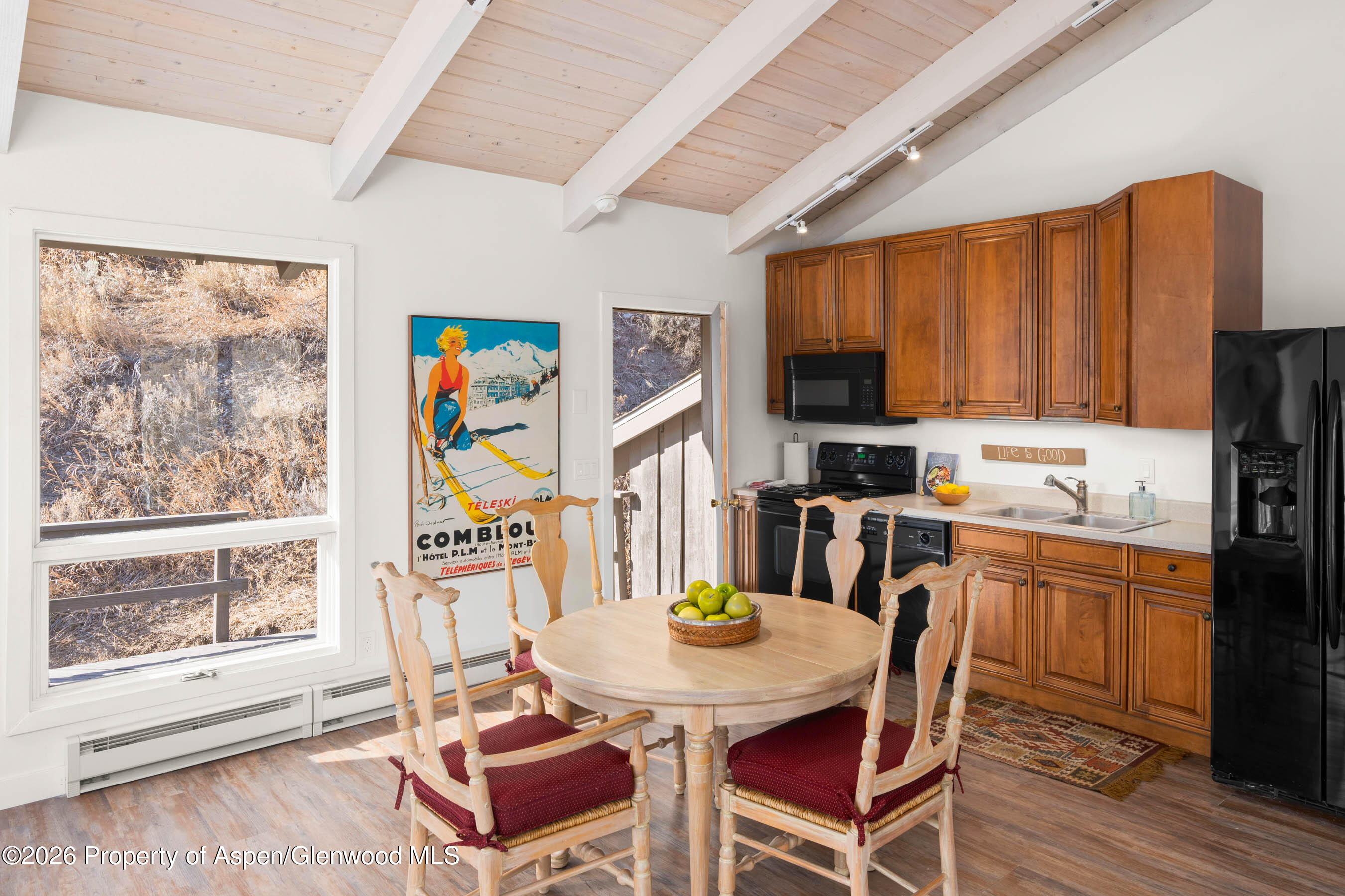 37 Picket Pin Lane