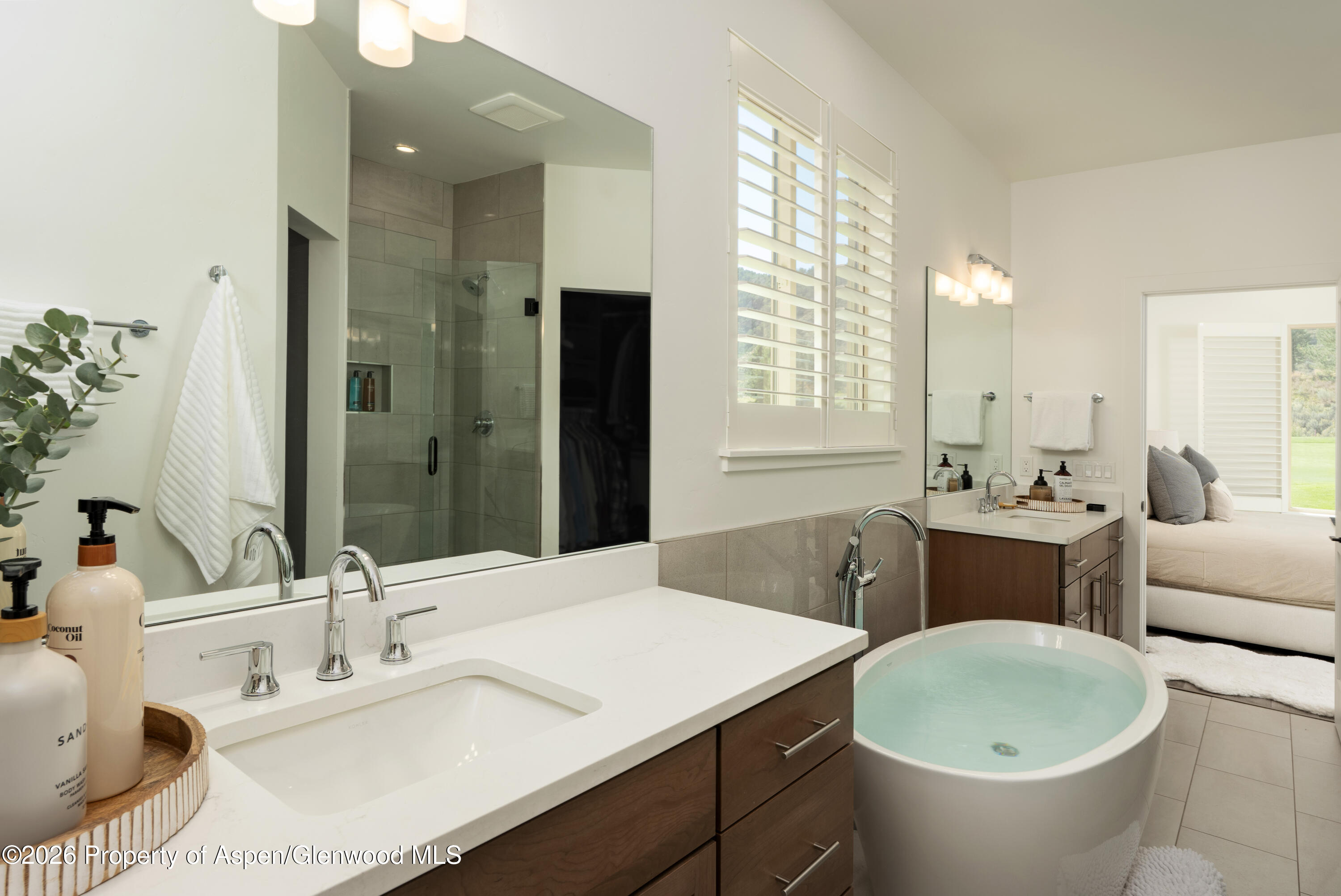 206 River Vista