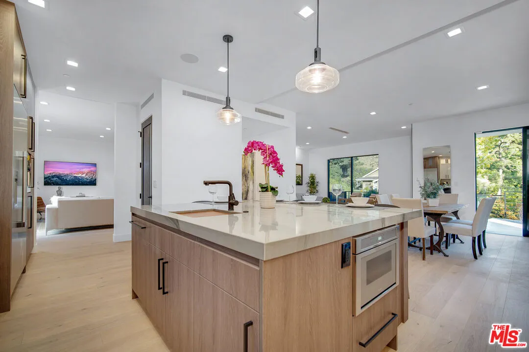 3255 Canyon Lake Dr