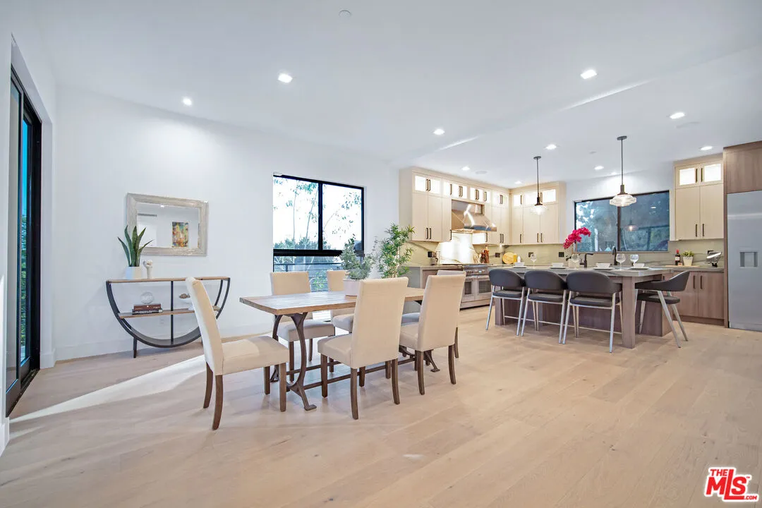 3255 Canyon Lake Dr