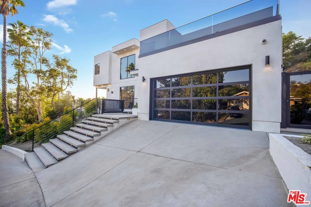 3255 Canyon Lake Dr