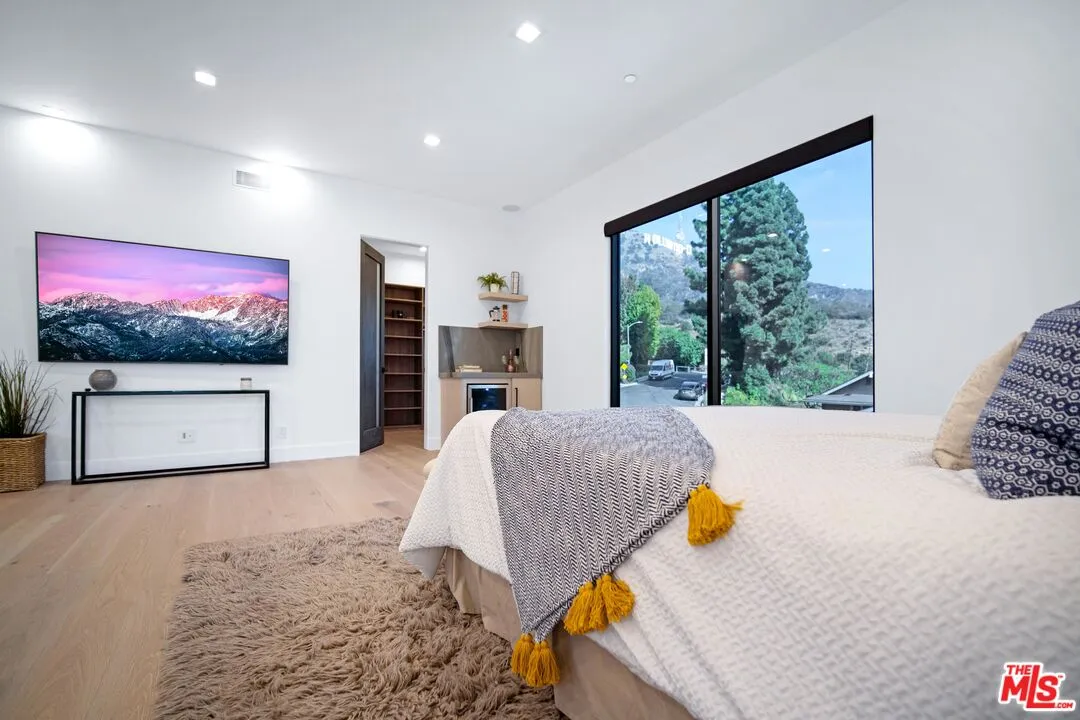 3255 Canyon Lake Dr