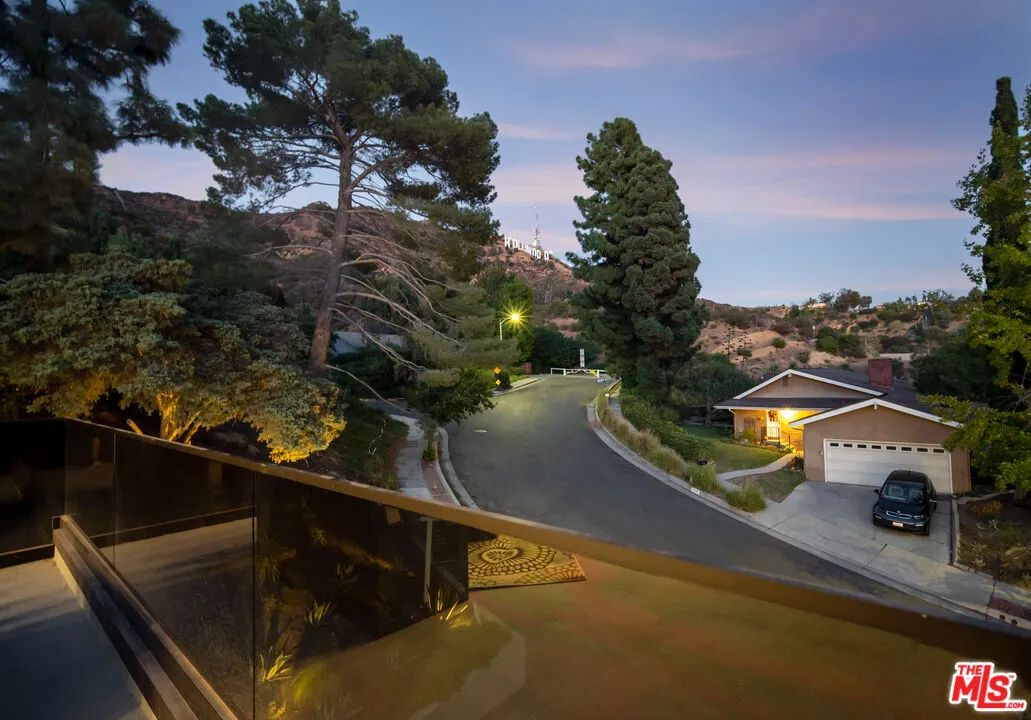 3255 Canyon Lake Dr