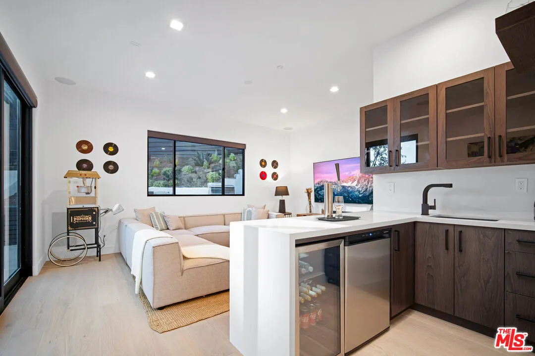 3255 Canyon Lake Dr