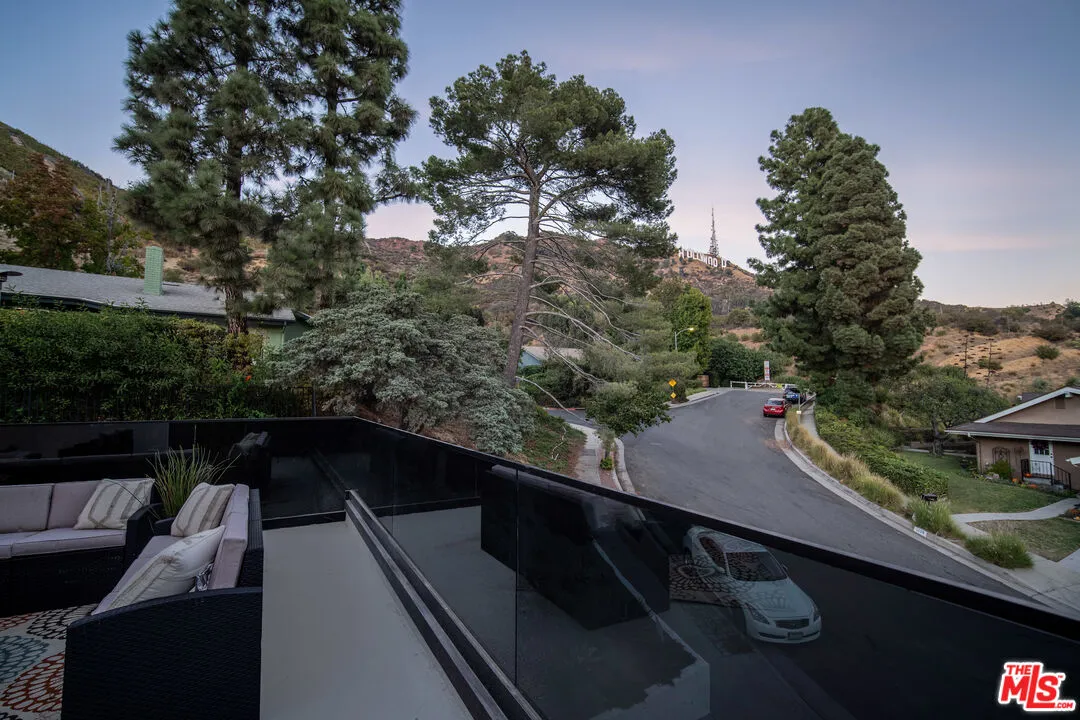 3255 Canyon Lake Dr